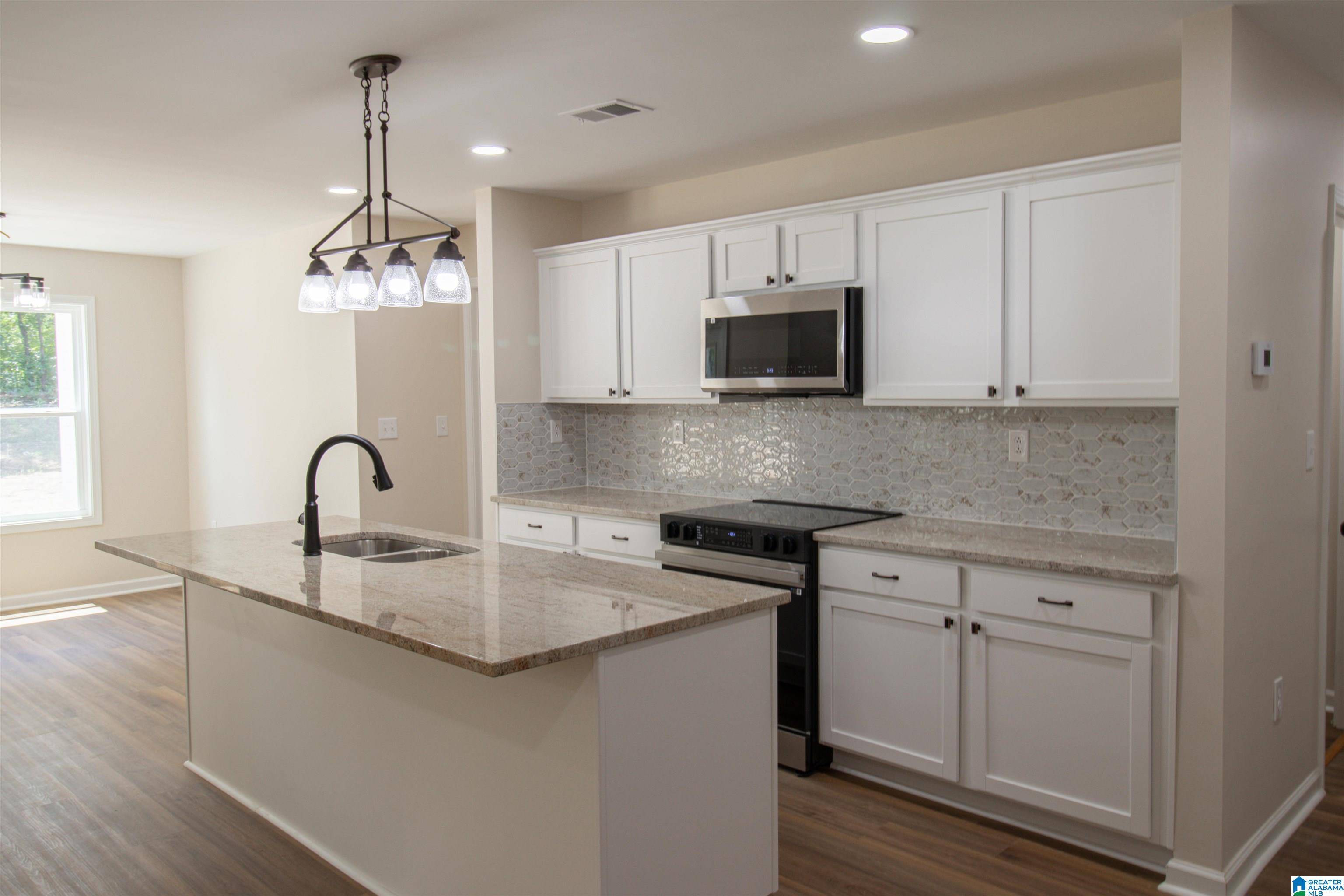 Jasper, AL 35503,9 RANDOLPH COVE