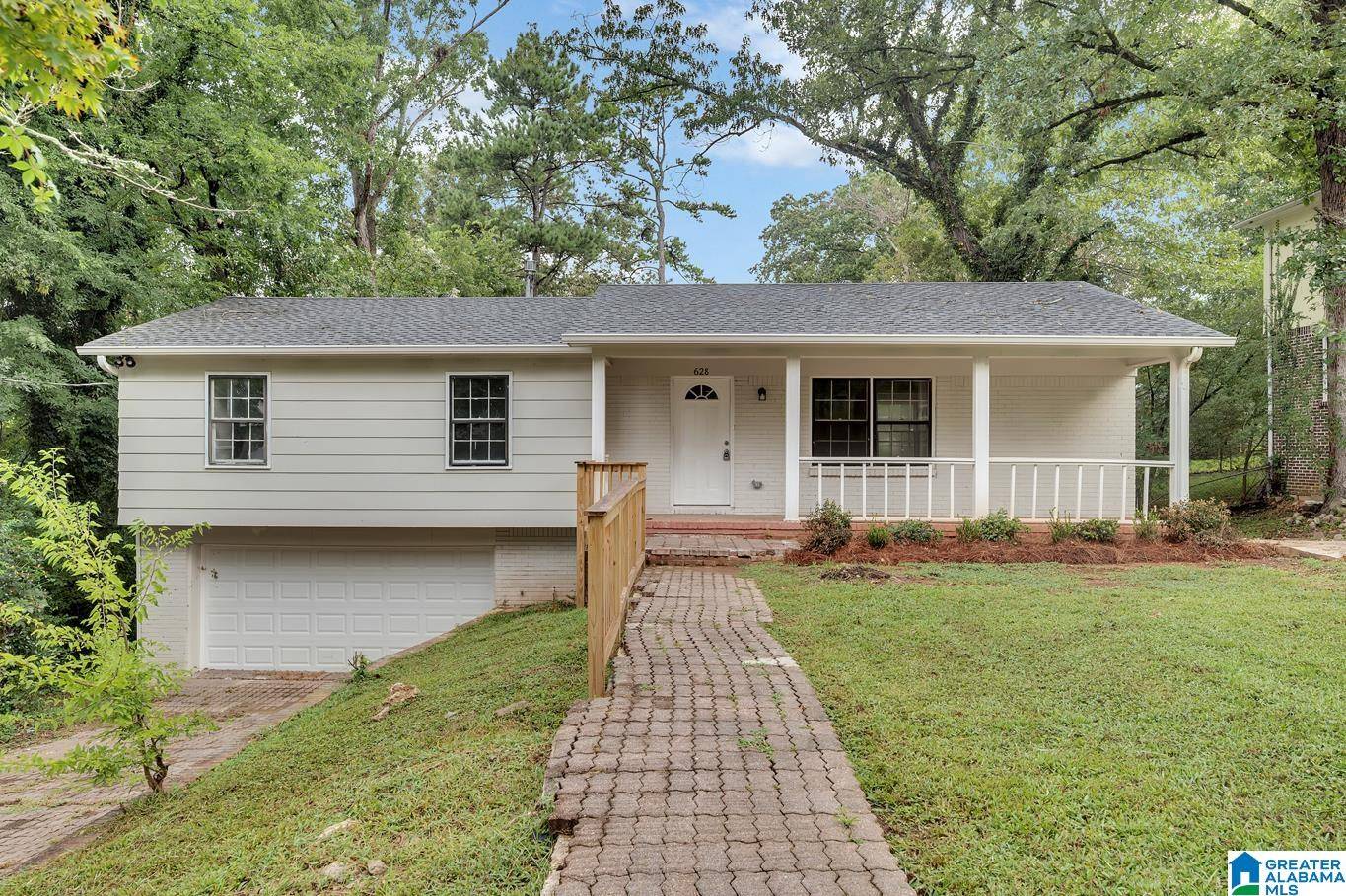 Center Point, AL 35215,628 16TH COURT NW