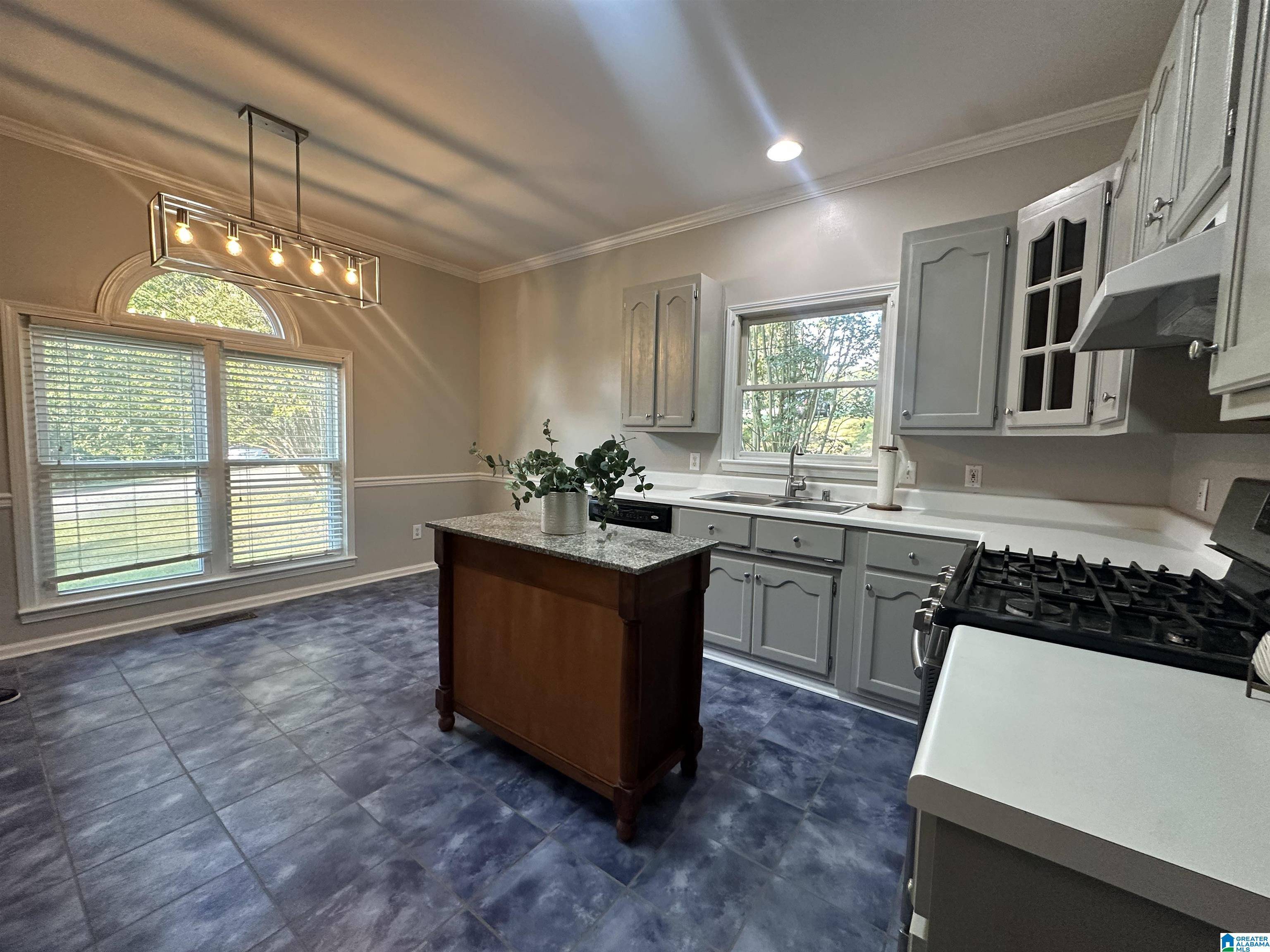 Pinson, AL 35126,5413 MOUNTAIN LAUREL TRACE