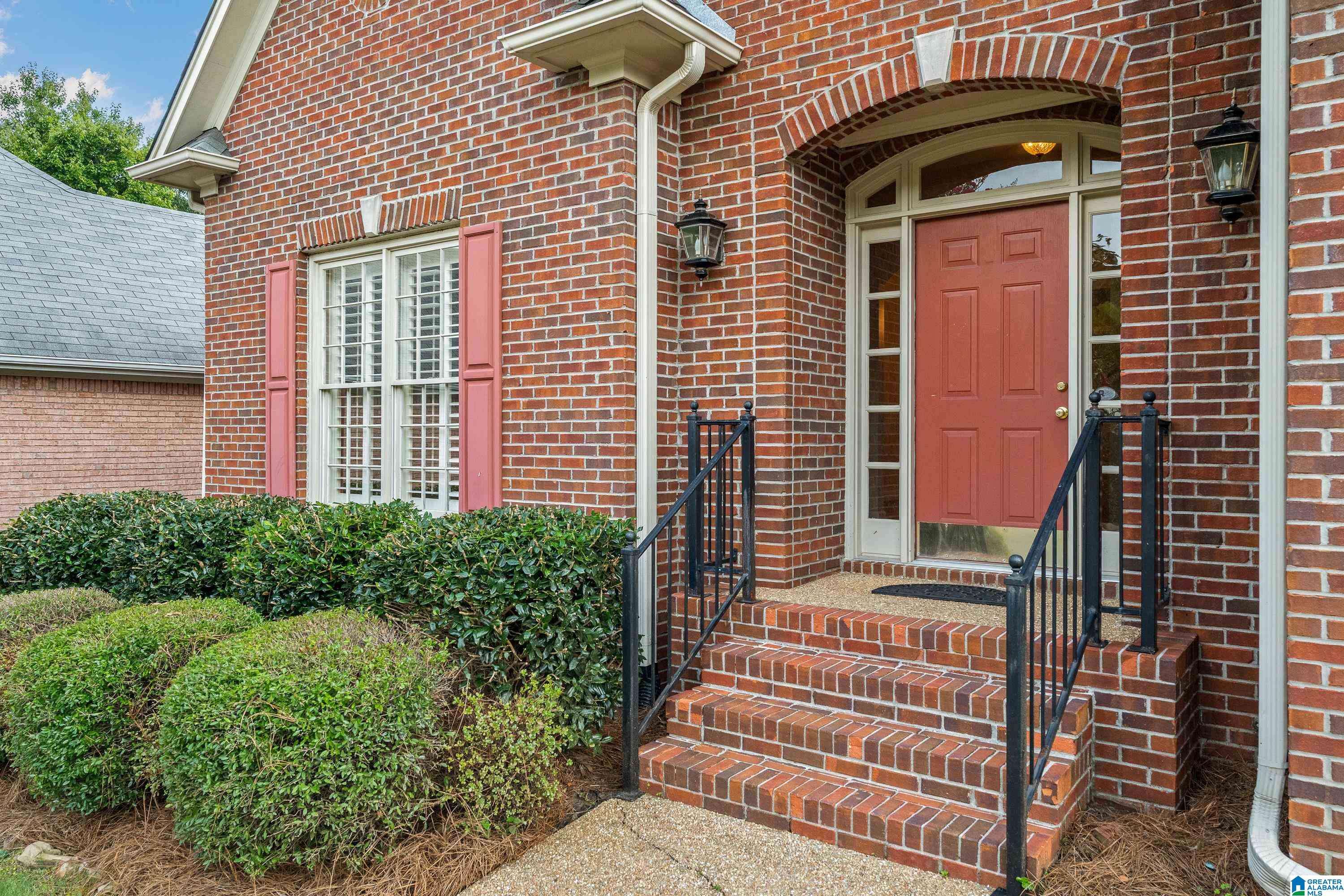 Hoover, AL 35226,328 W STONE BROOK PLACE