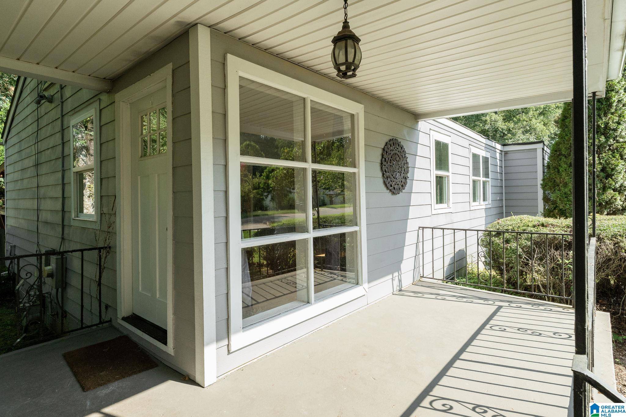 Birmingham, AL 35213,1348 CRESTHILL ROAD