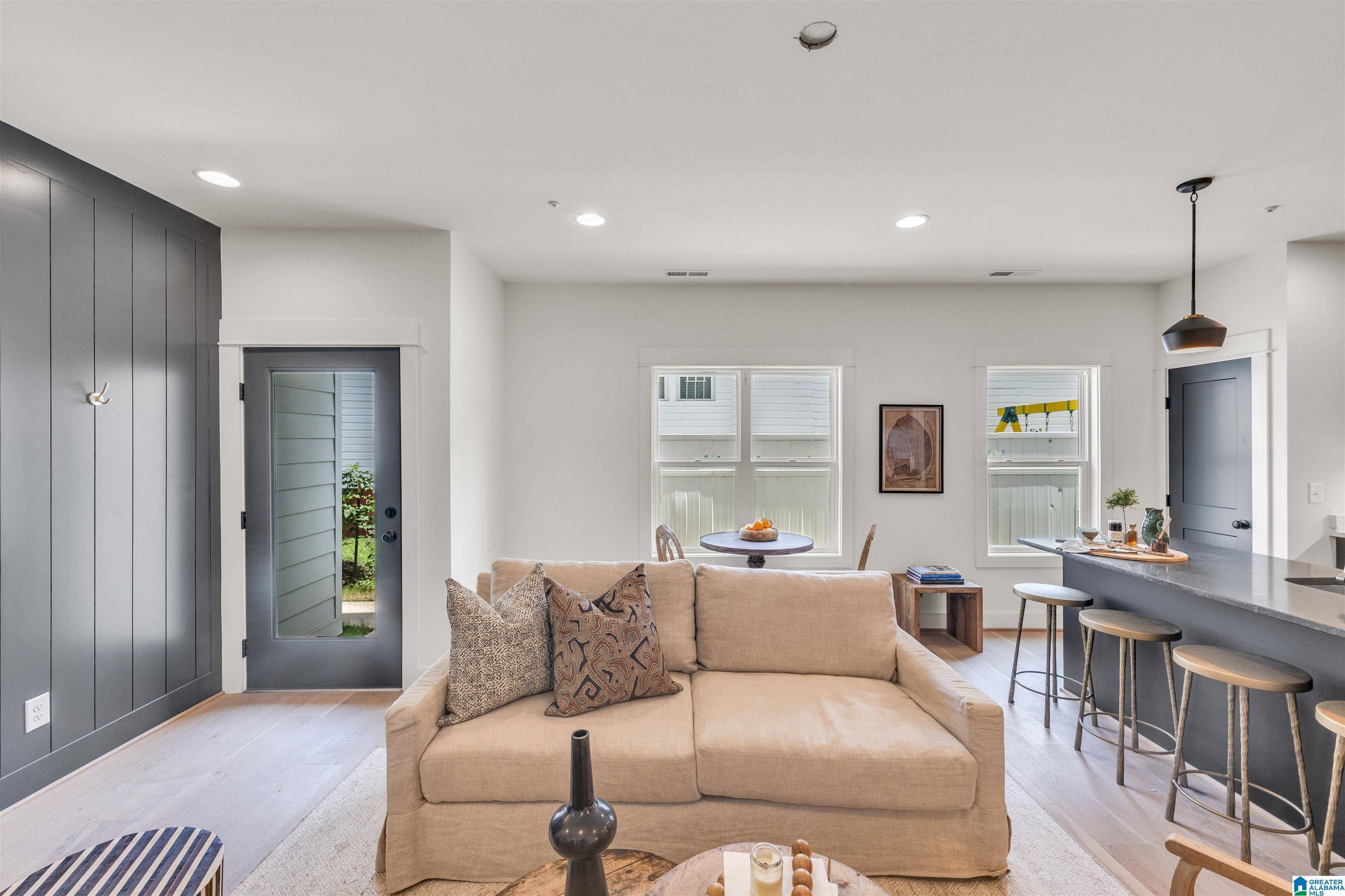 Birmingham, AL 35222,4115 4TH AVENUE S