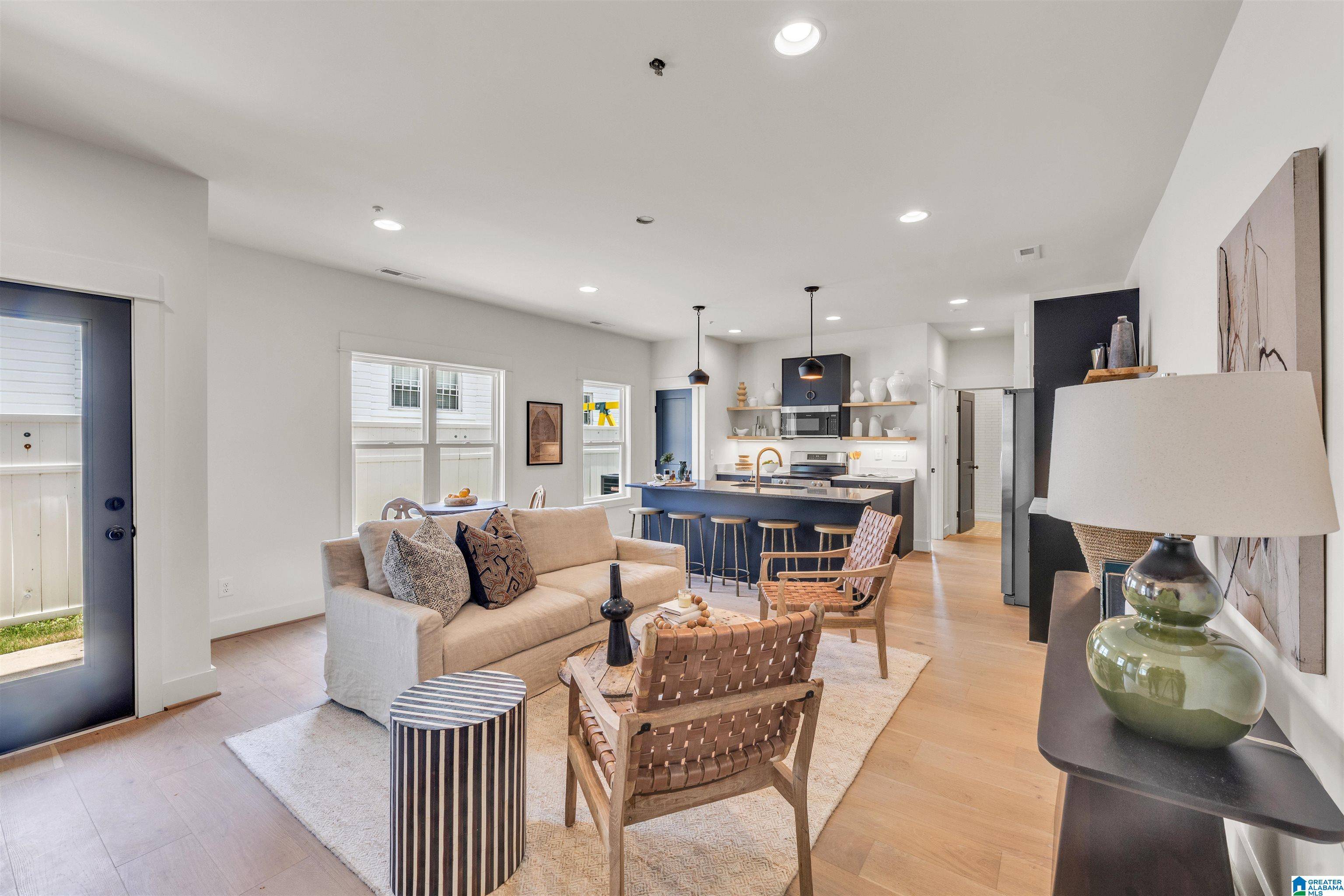 Birmingham, AL 35222,4115 4TH AVENUE S