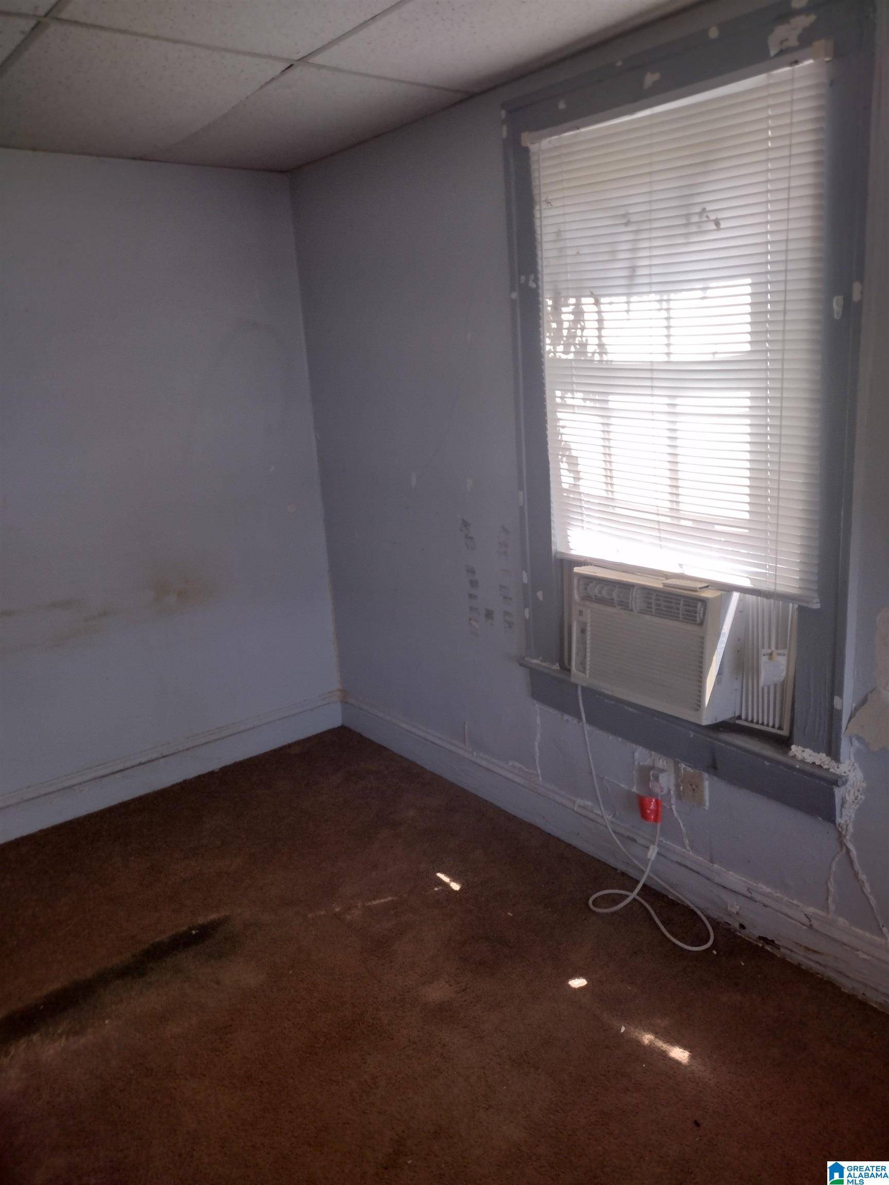 Anniston, AL 36207,523 & 525 WILMER AVENUE