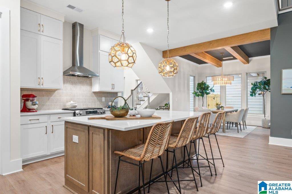 Hoover, AL 35244,6102 LYNTON DRIVE