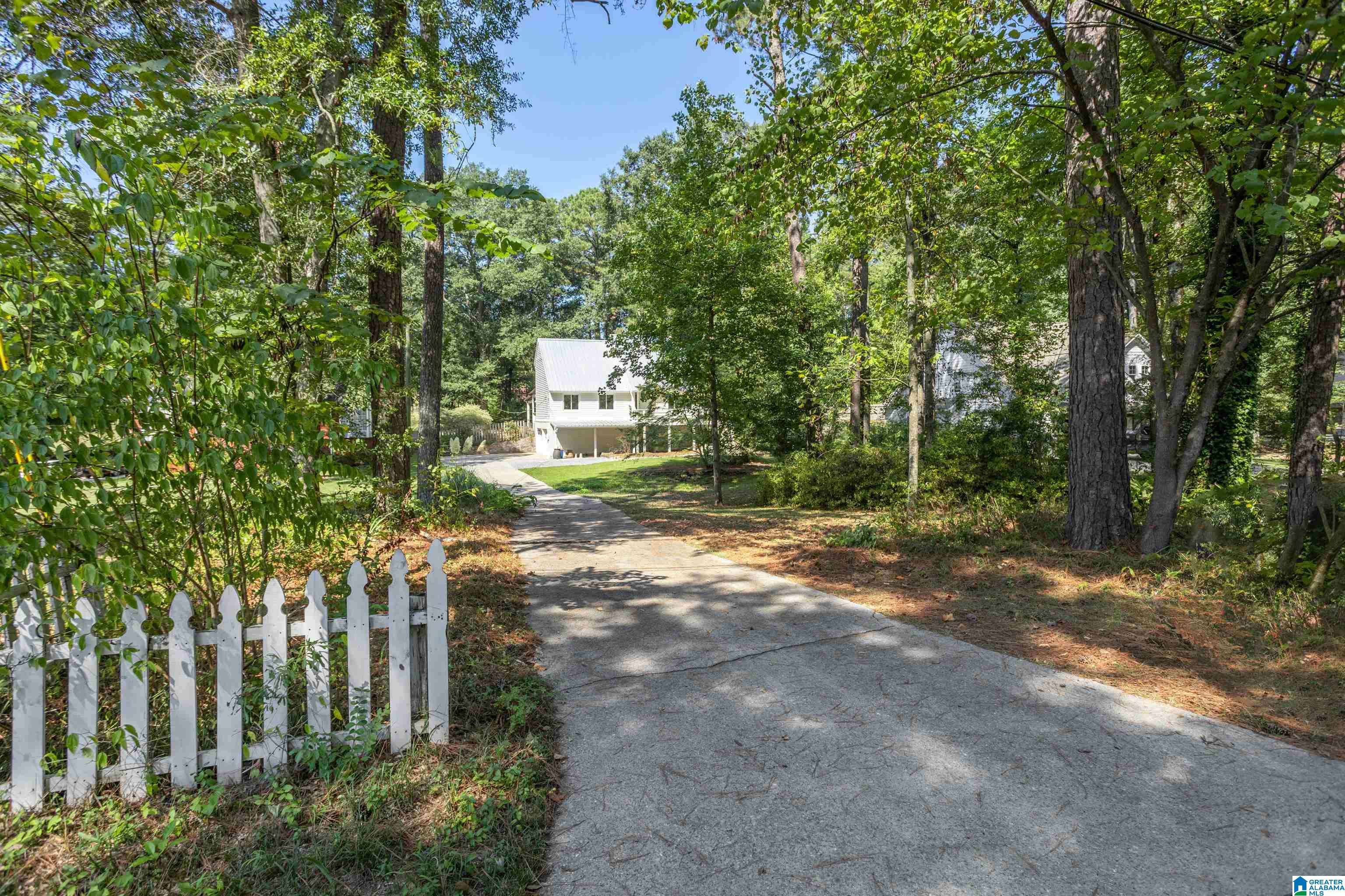 Hoover, AL 35244,121 COBBLESTONE LANE
