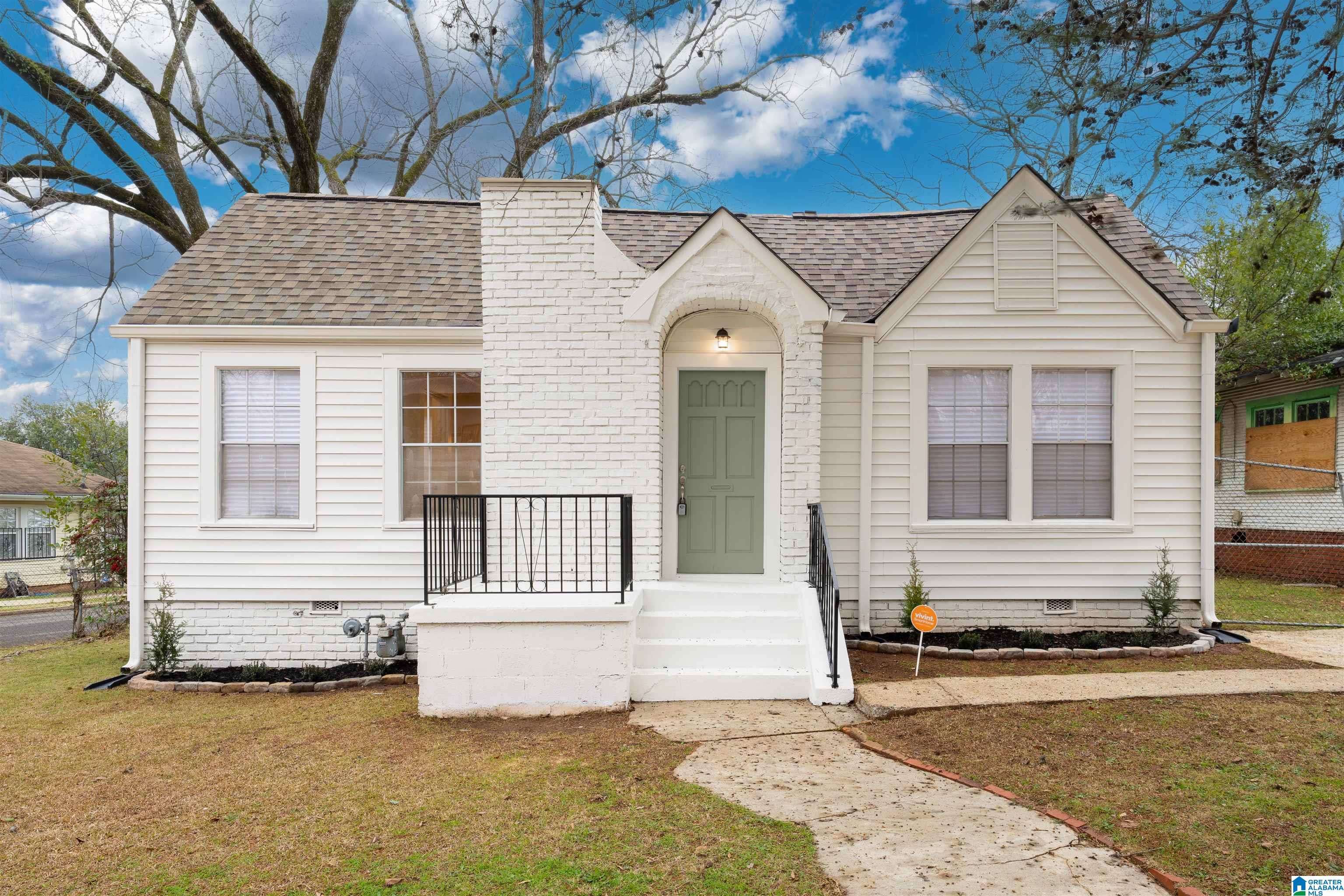 Birmingham, AL 35211,1130 16TH STREET SW