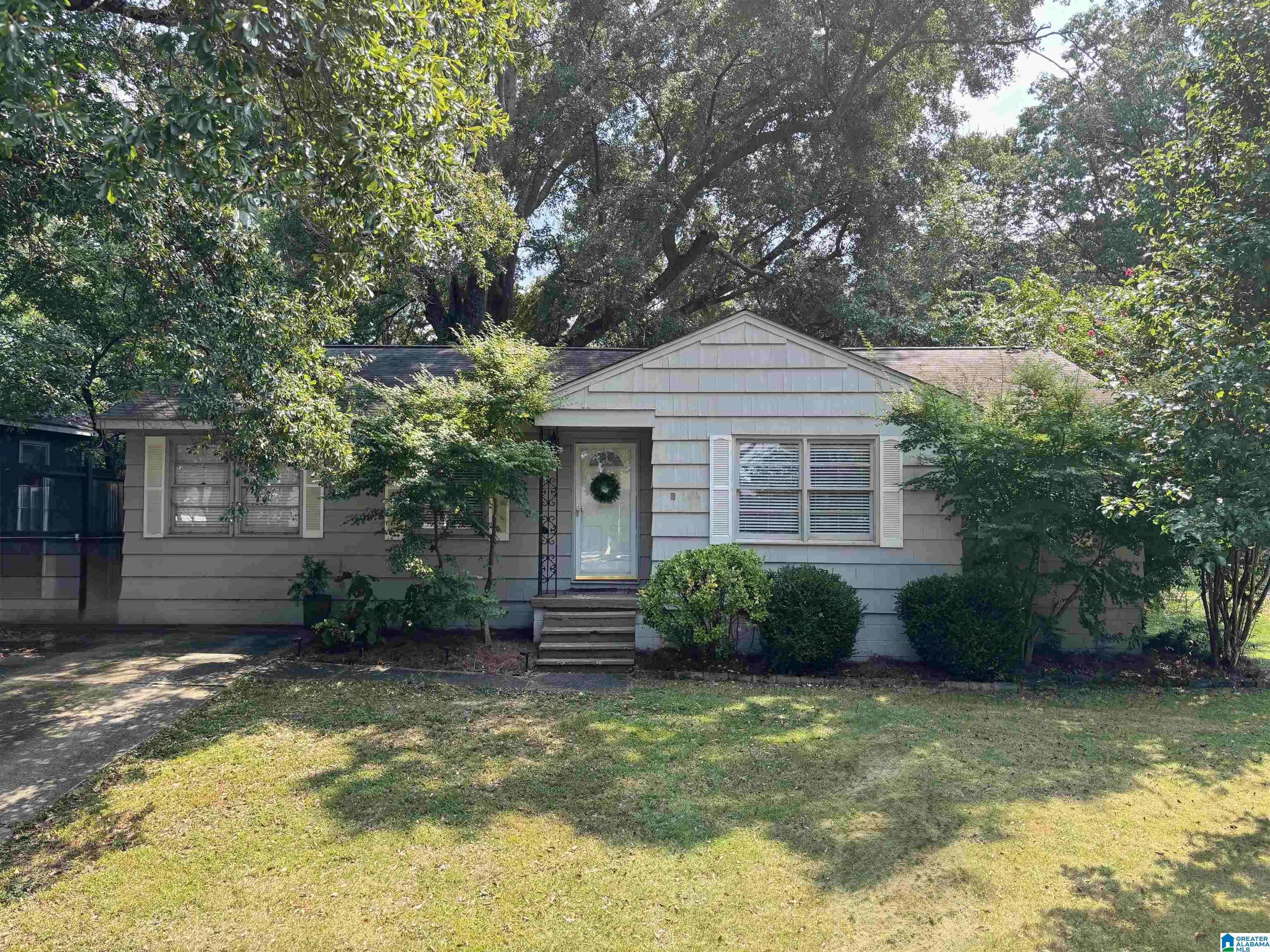 Homewood, AL 35209,401 WOODVALE LANE
