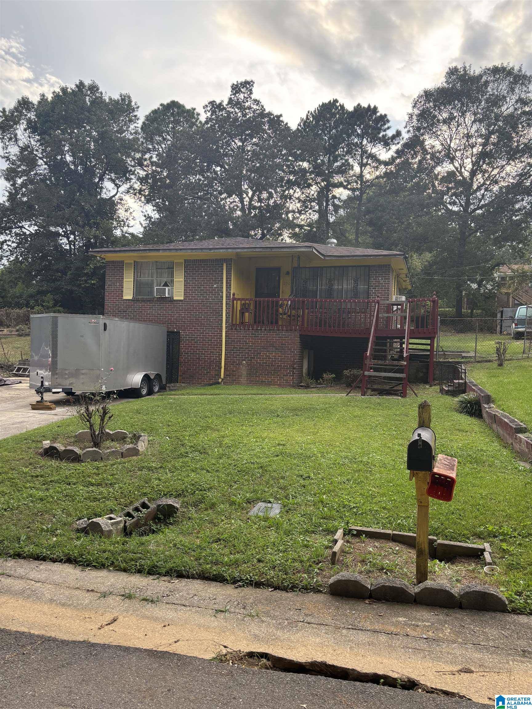 Hueytown, AL 35023,230 MARSH AVENUE