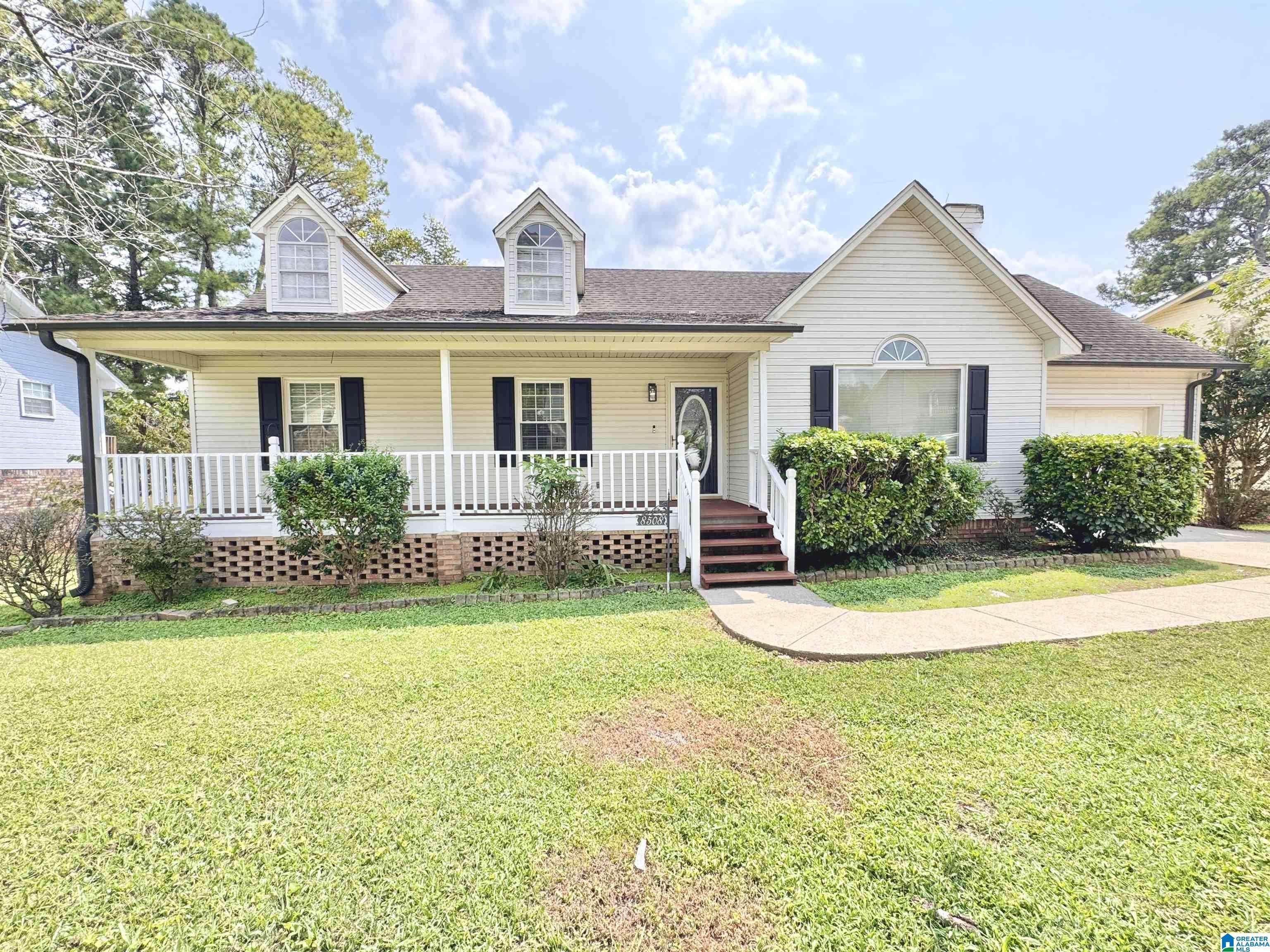 Leeds, AL 35094,8508 LANEWOOD CIRCLE