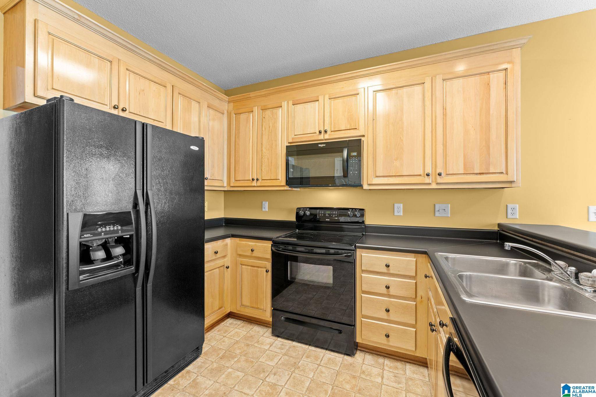 Tuscaloosa, AL 35405,2325 ALEXANDER DRIVE