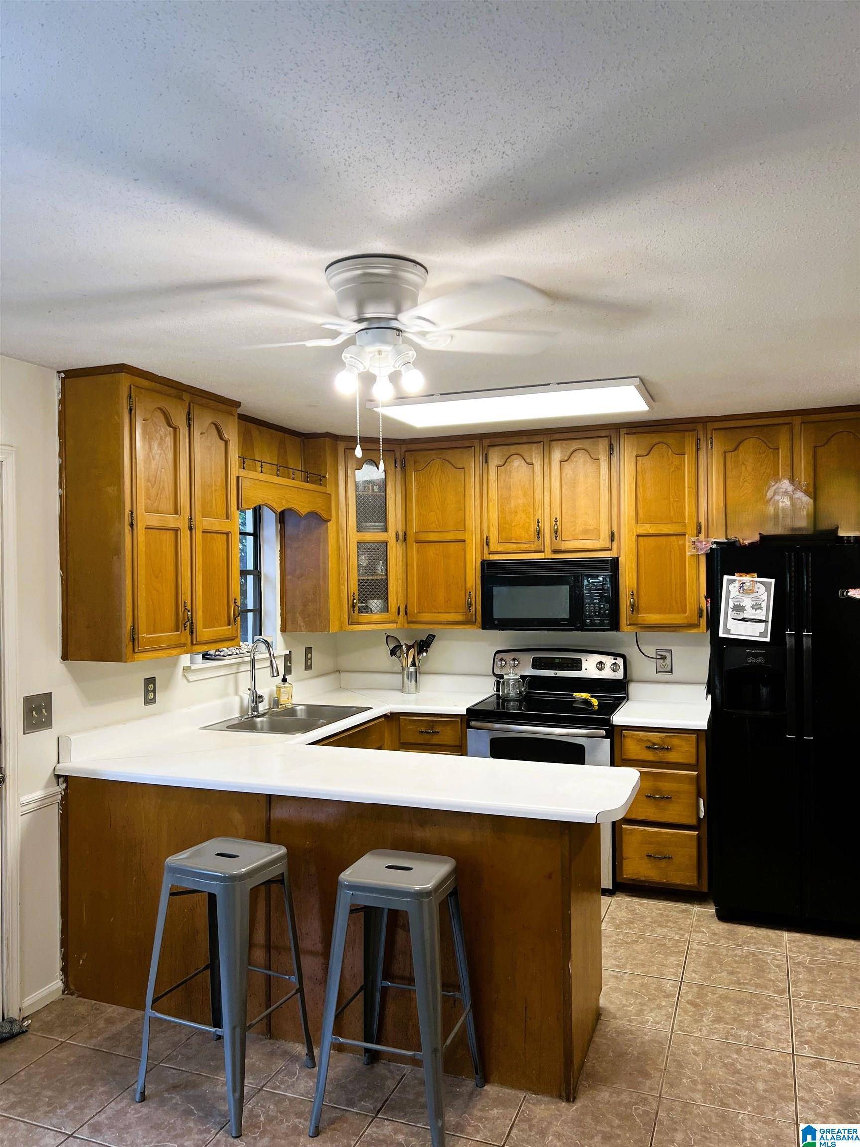 Gardendale, AL 35071,381 JAMESTOWN MANOR DRIVE