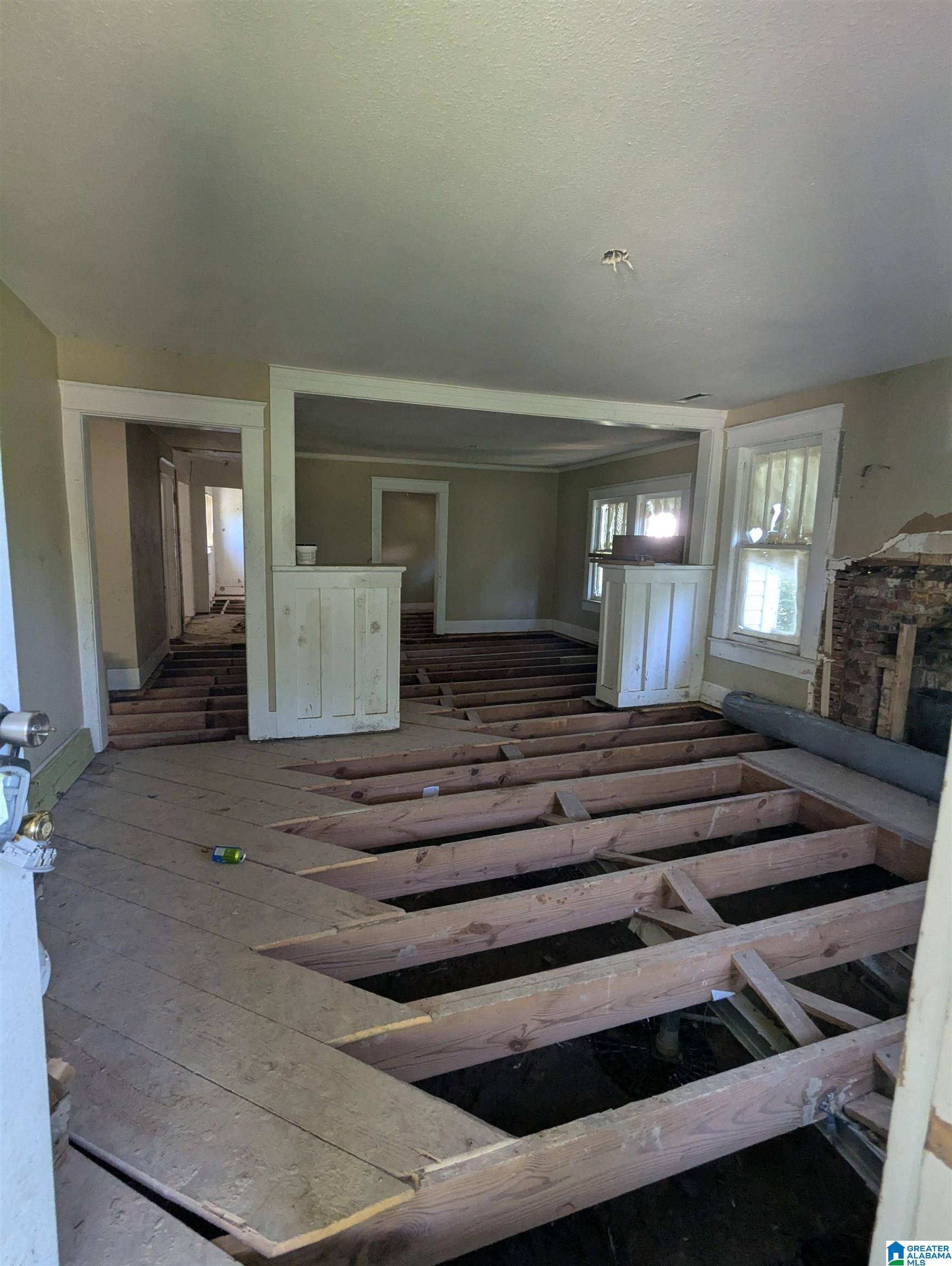 Birmingham, AL 35206,8632 1ST COURT N