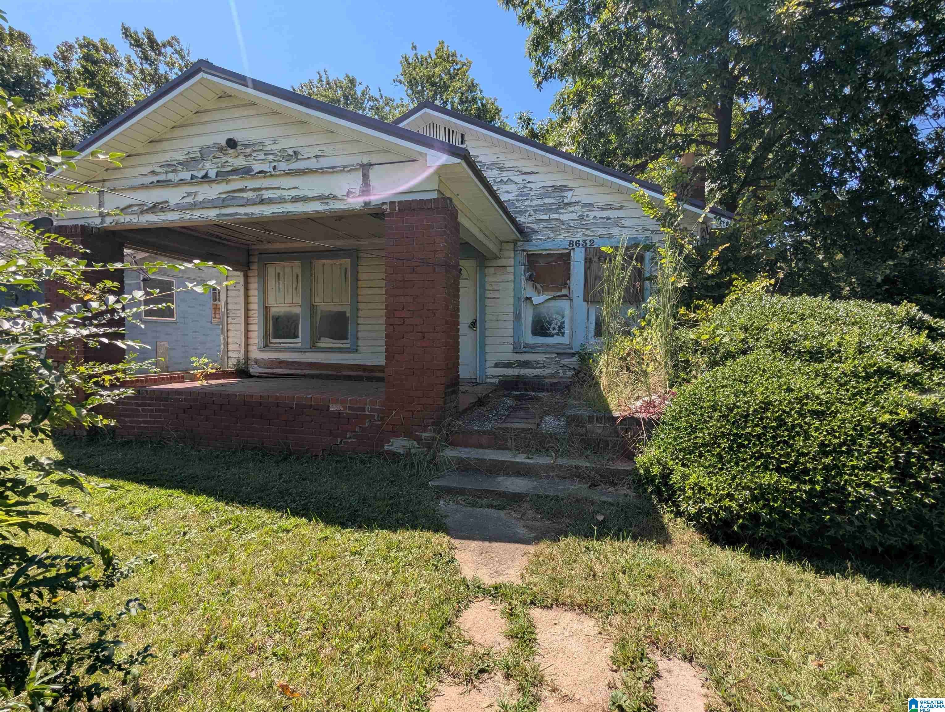 Birmingham, AL 35206,8632 1ST COURT N