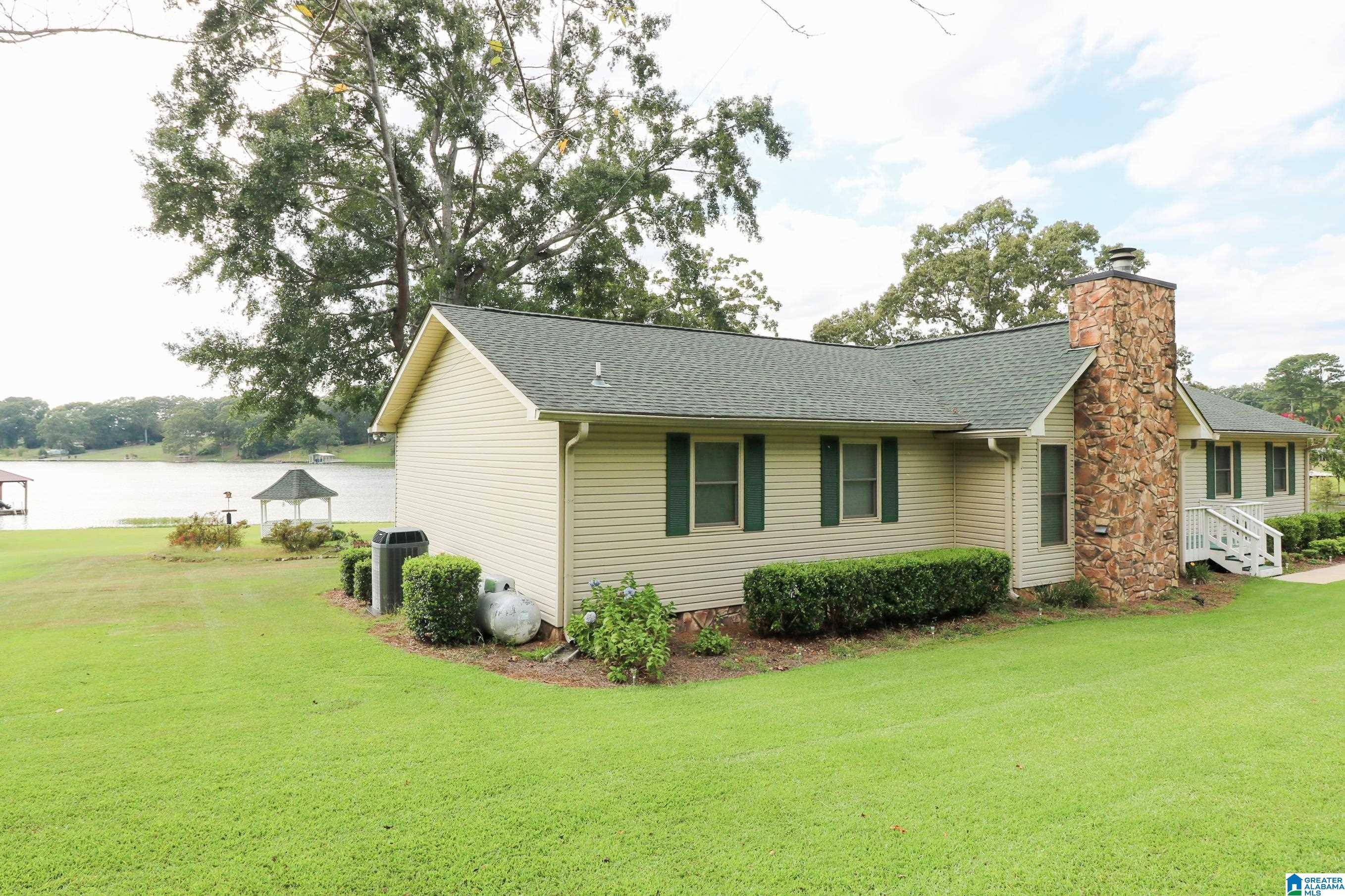 Pell City, AL 35128,1484 FUNDERBURG BEND ROAD