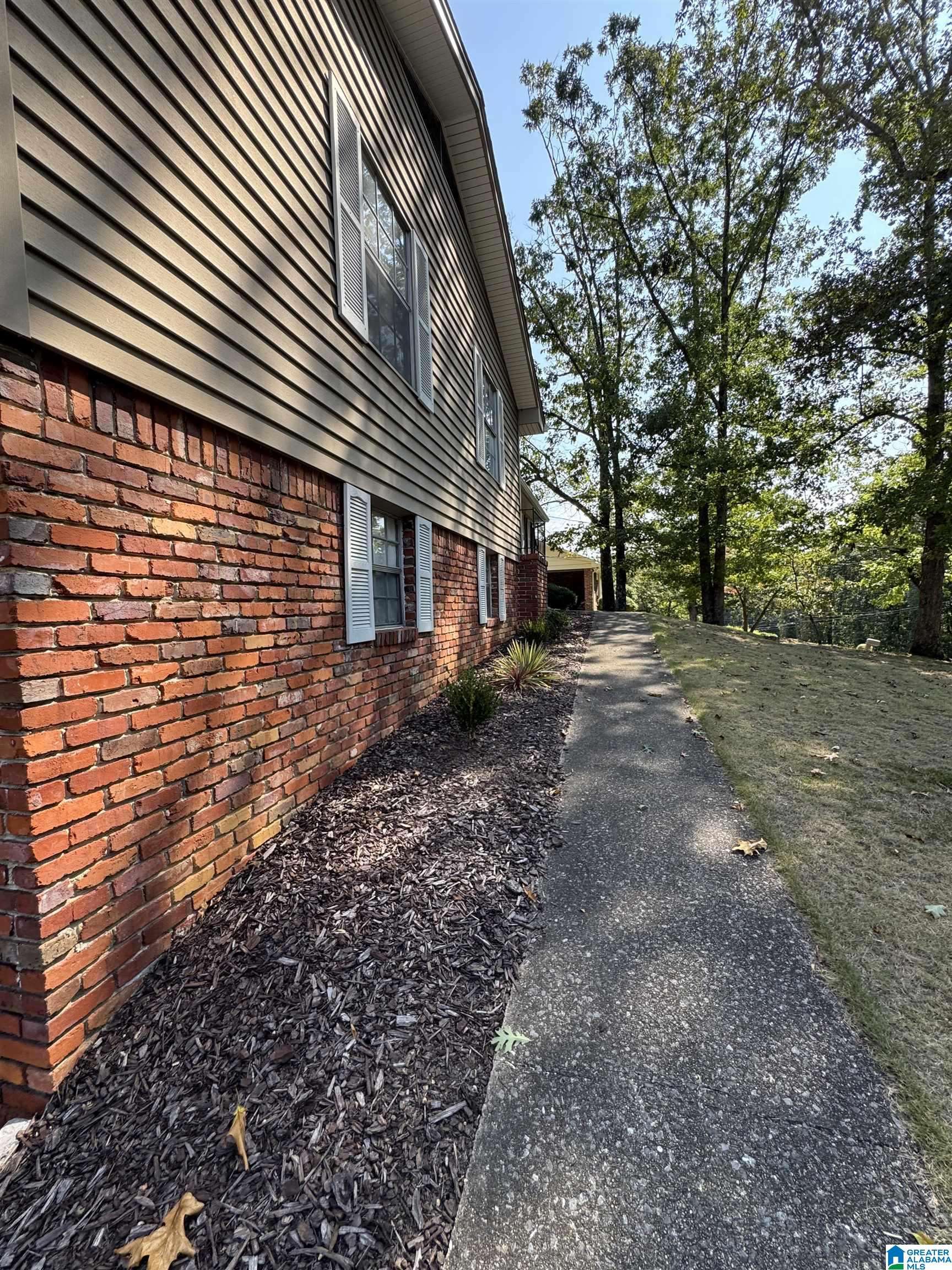 Center Point, AL 35215,530 24TH AVENUE NW