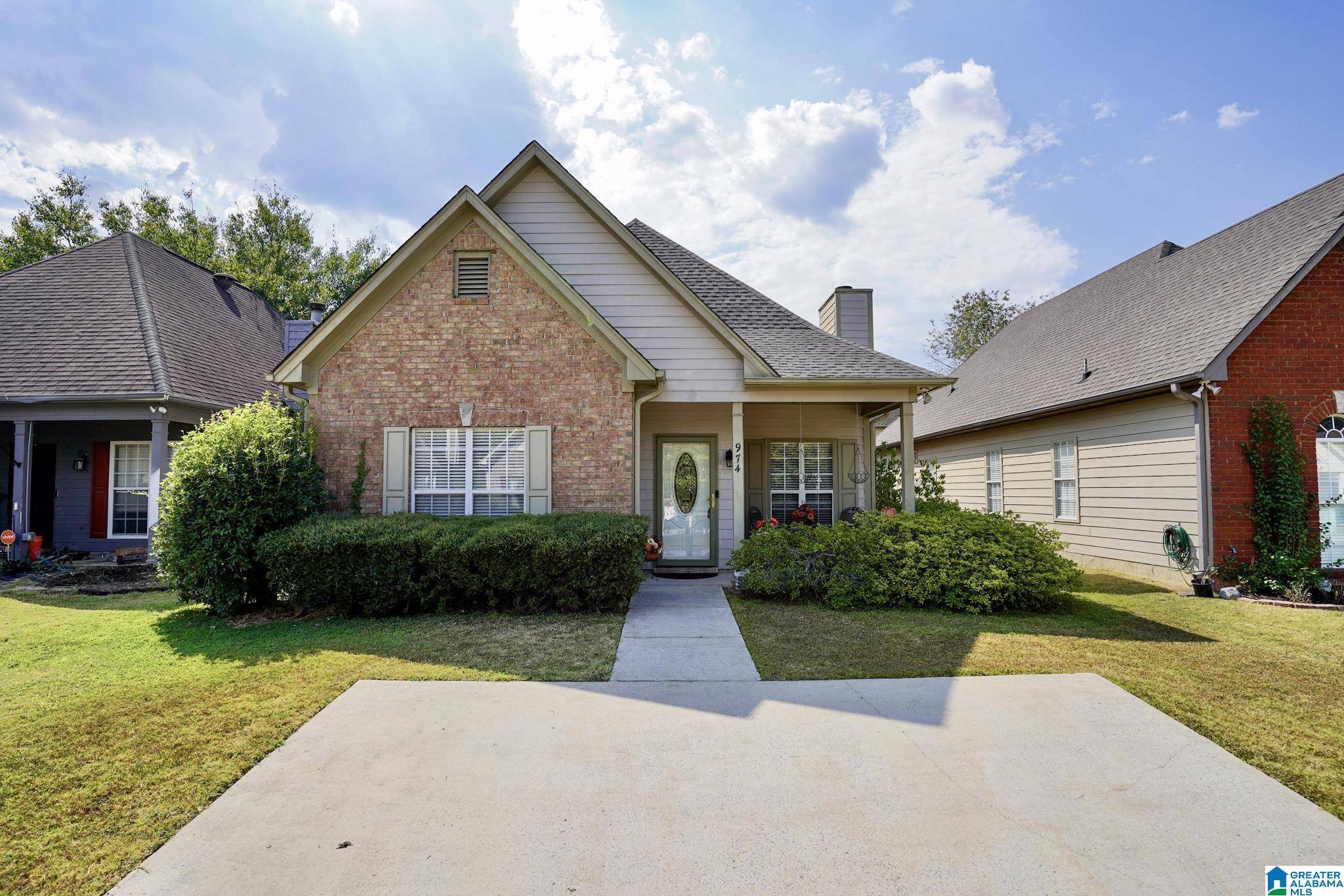 Calera, AL 35040,974 SAVANNAH LANE