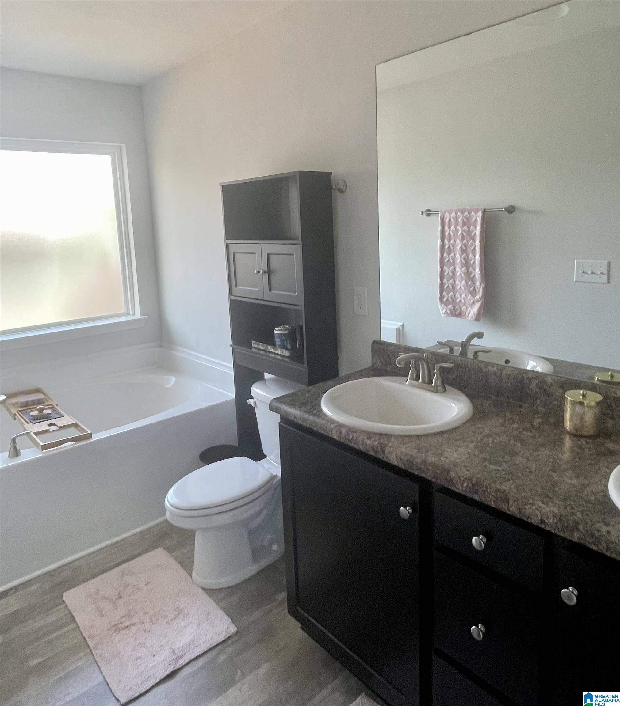 Calera, AL 35040,2032 VILLAGE RIDGE CIRCLE