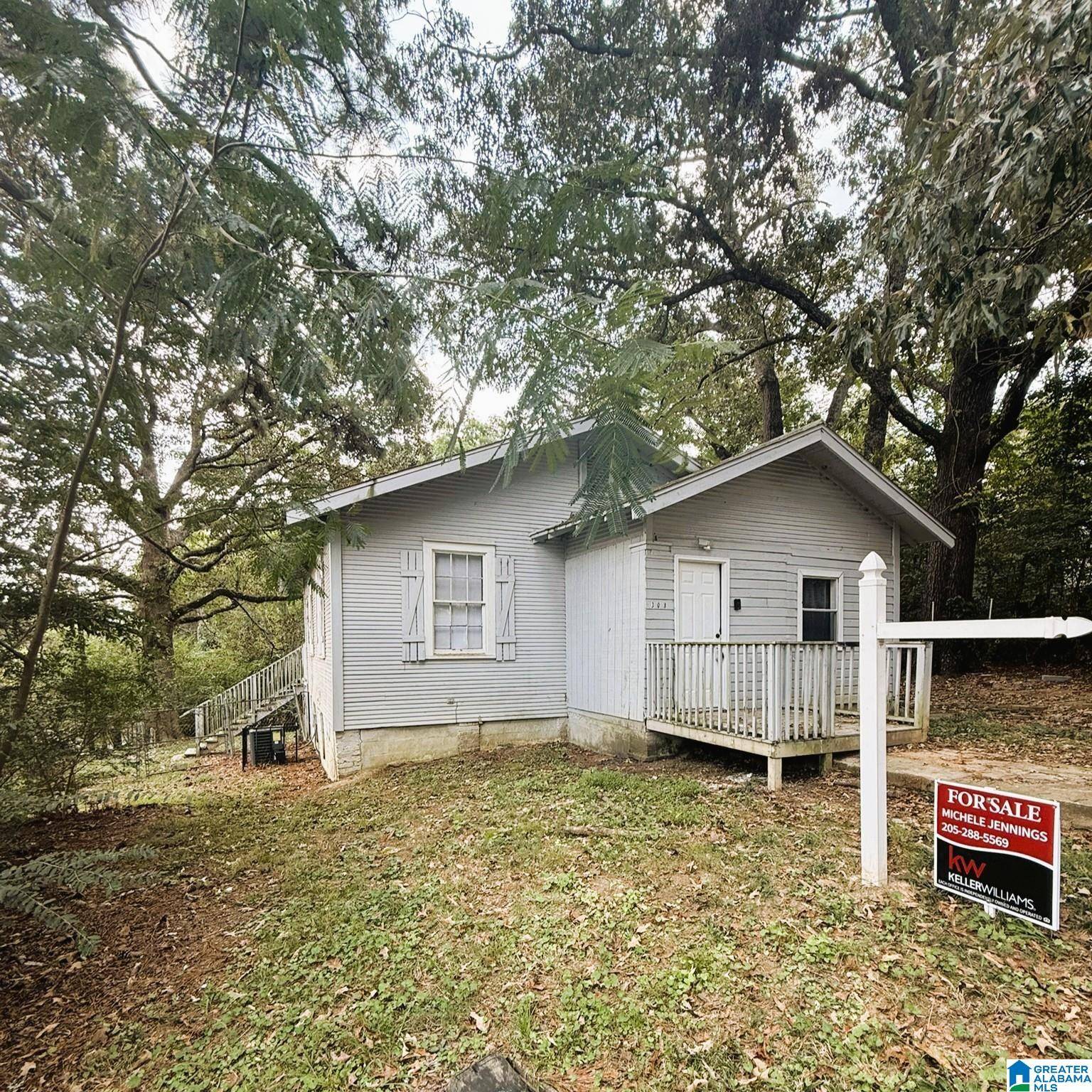 Adamsville, AL 35005,308 CEDAR CIRCLE