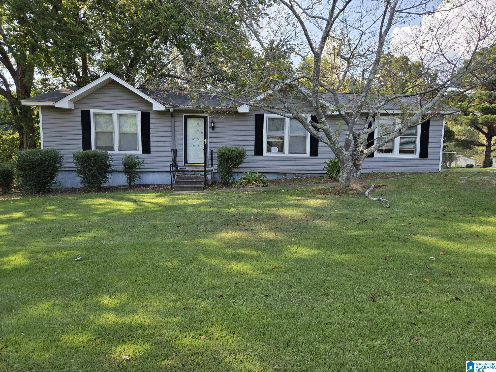 Gardendale, AL 35071,504 BUCKSKIN LANE