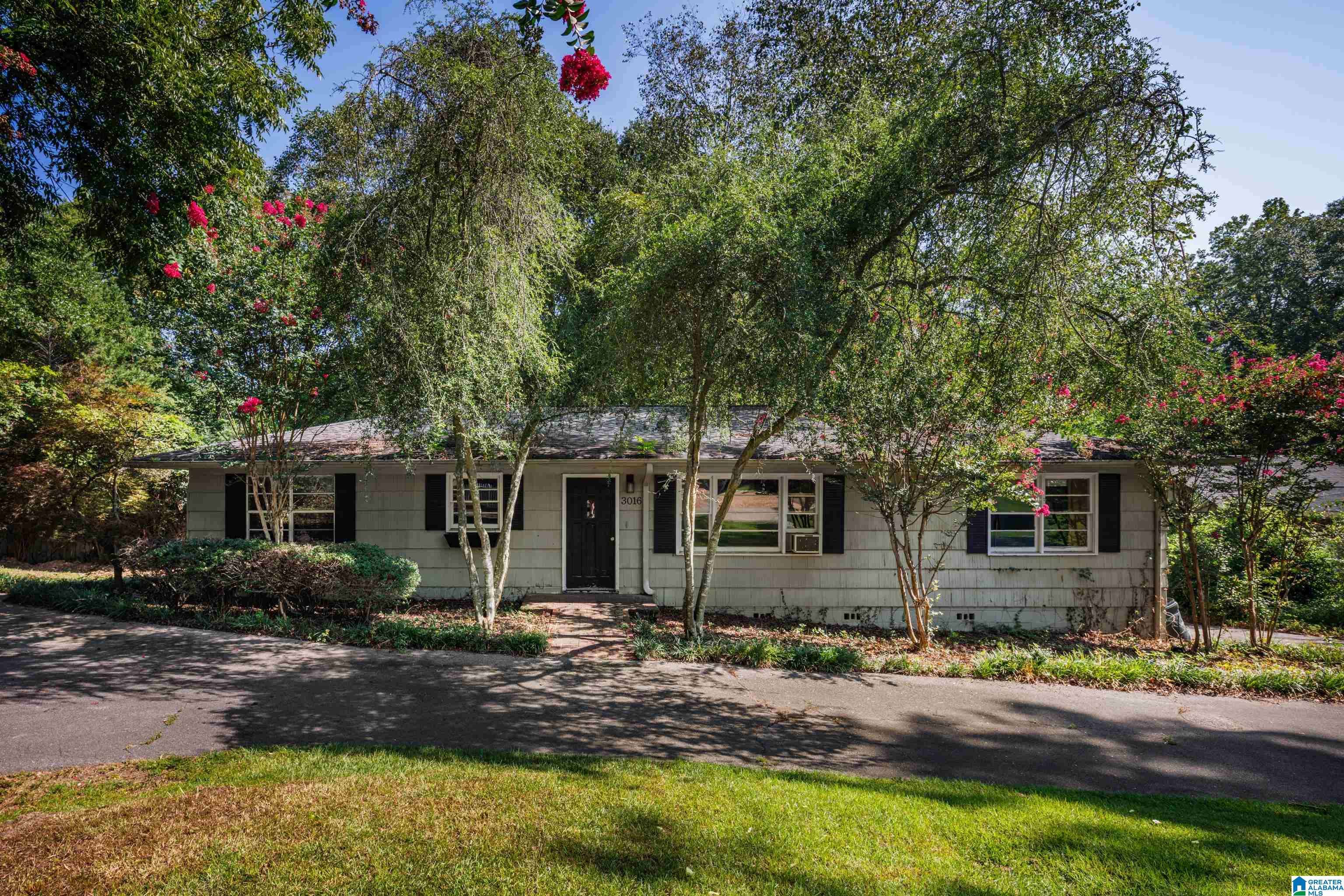 Vestavia Hills, AL 35243,3016 LA HAVEN CIRCLE