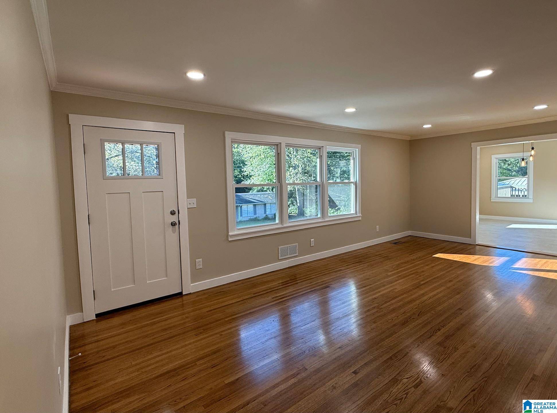 Center Point, AL 35220,2721 5TH STREET NE