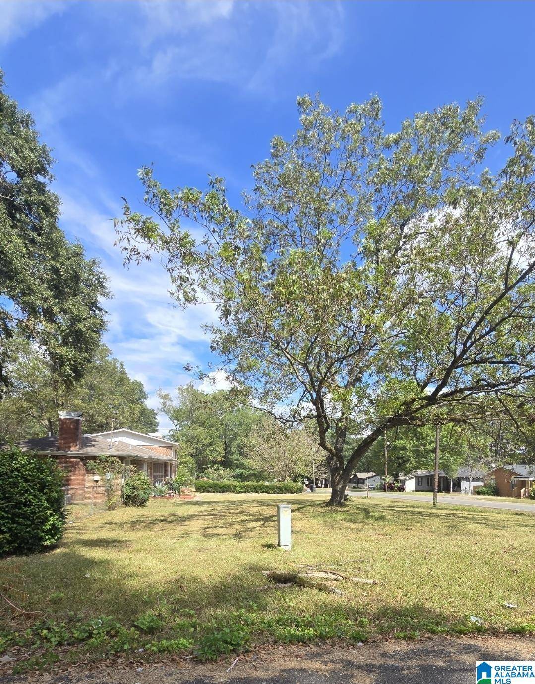 Hueytown, AL 35023,1204 26TH AVENUE N