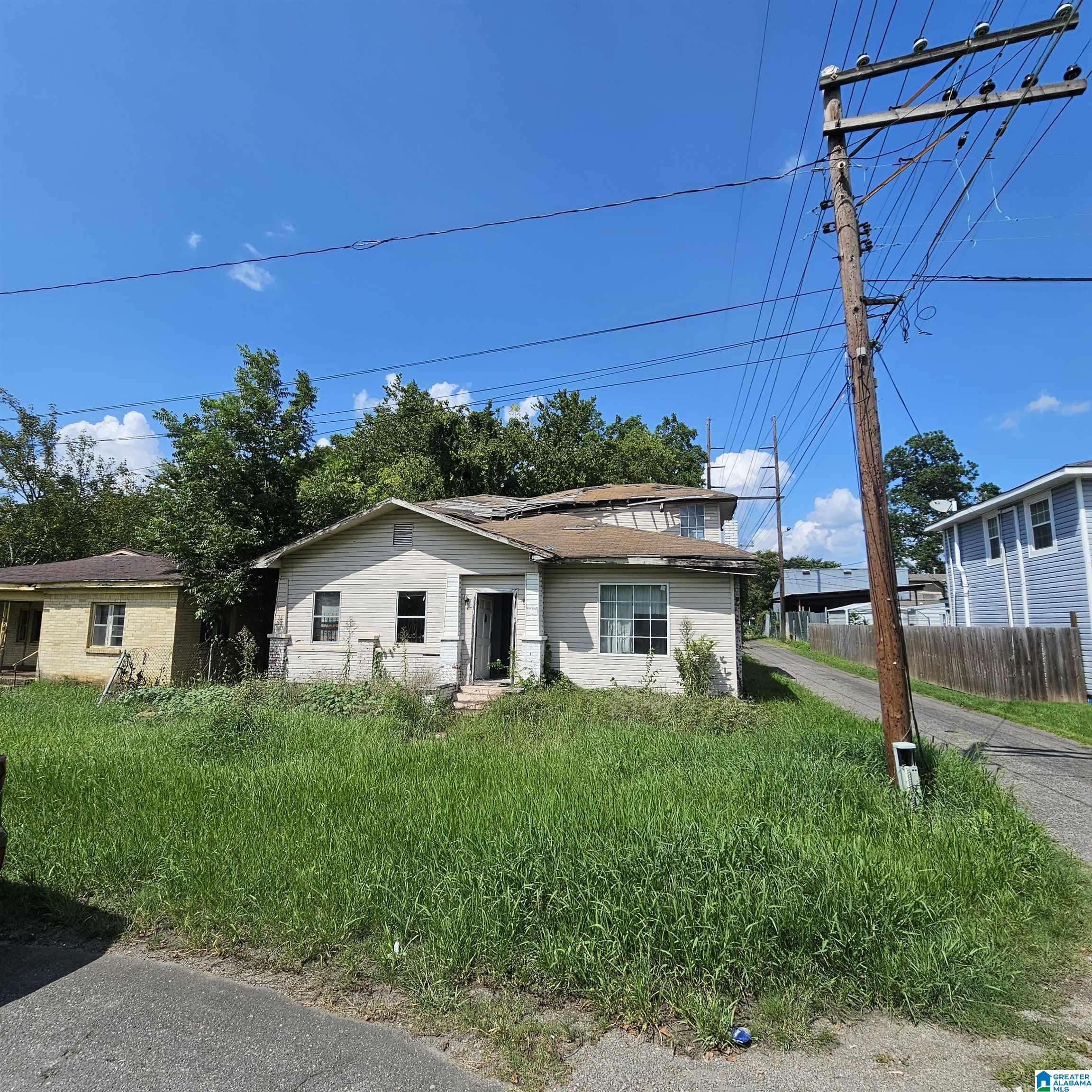 Bessemer, AL 35020,919 25TH STREET N