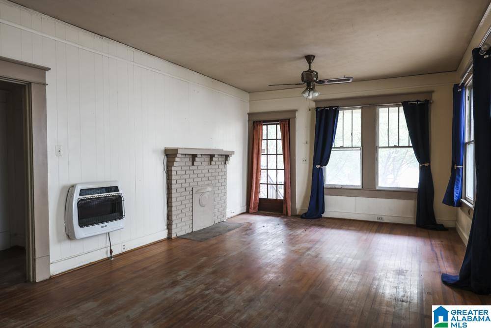 Anniston, AL 36207,923 HIGHLAND AVENUE