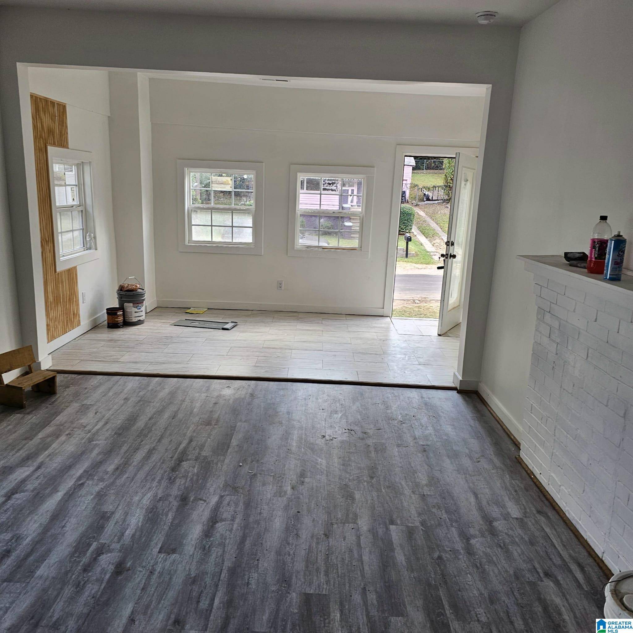 Midfield, AL 35228,504 10TH AVENUE