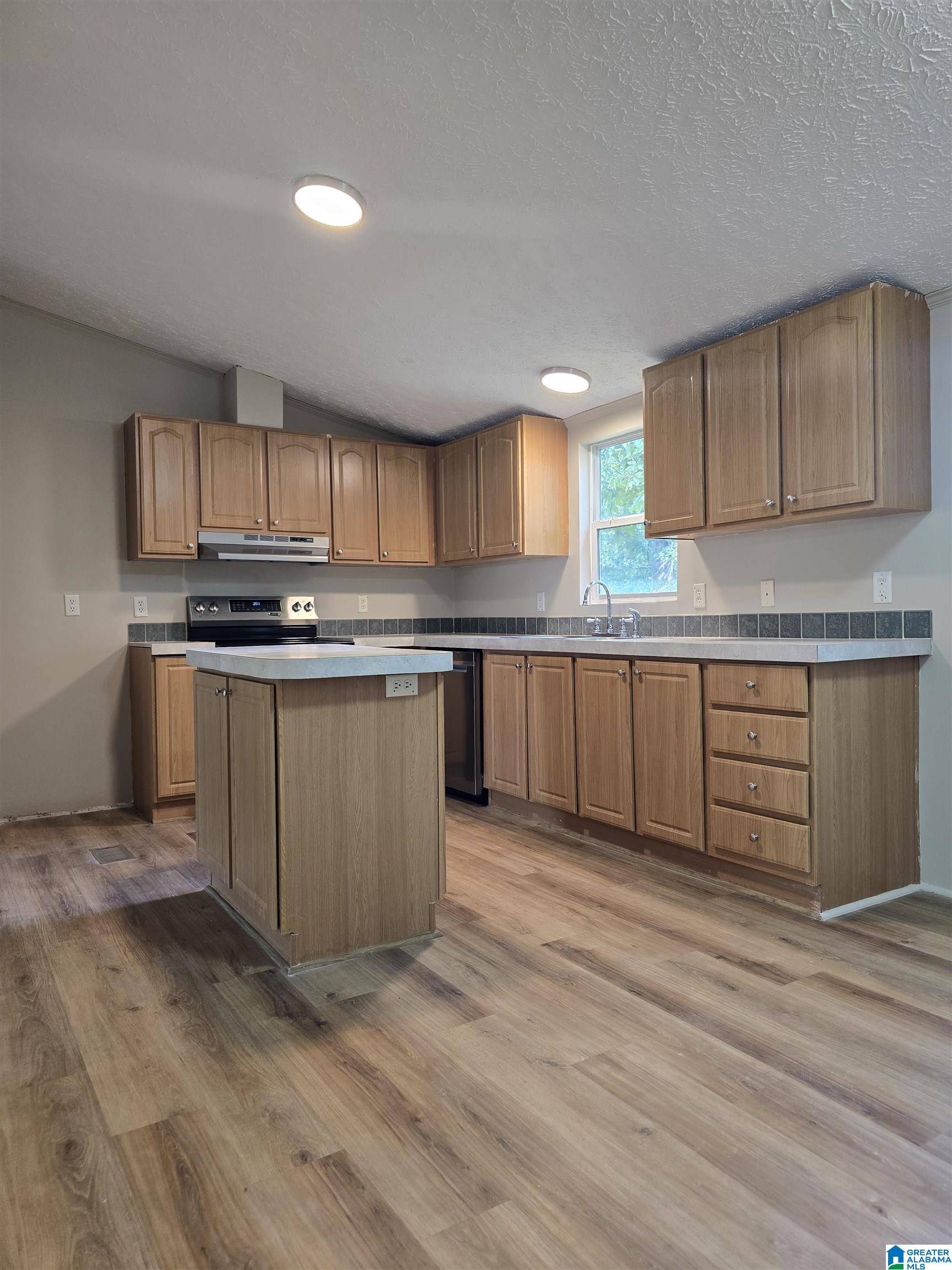 Springville, AL 35146,351 MCGINNIS STREET