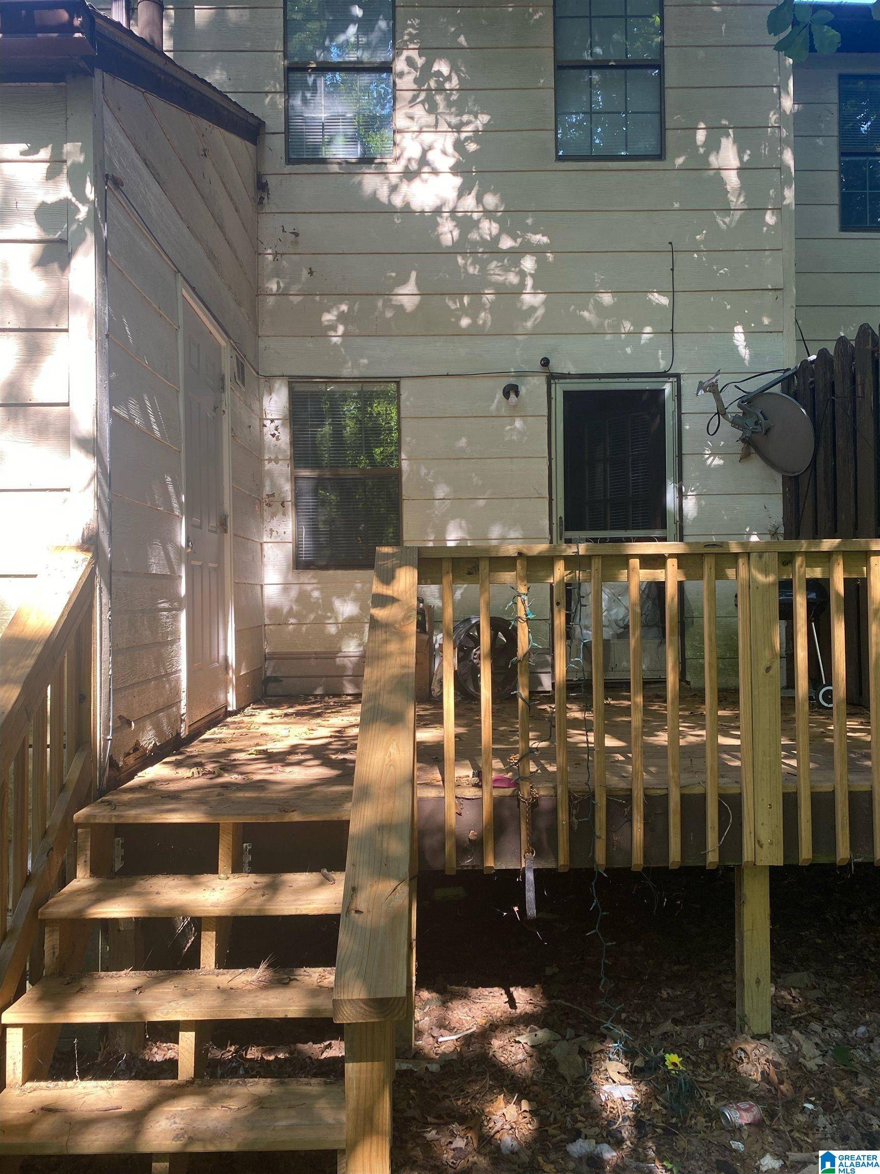 Birmingham, AL 35126,646 VALLEY CREST DRIVE