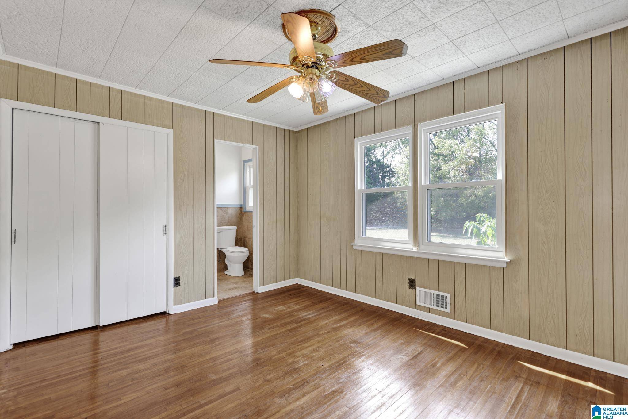 Birmingham, AL 35218,920 39TH STREET