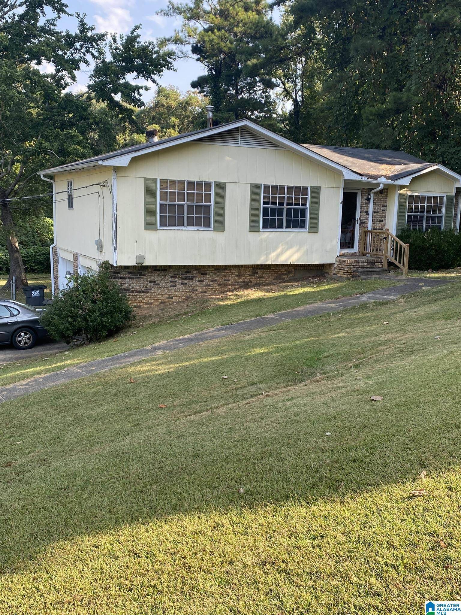 Pinson, AL 35126,5052 DARLENE DRIVE