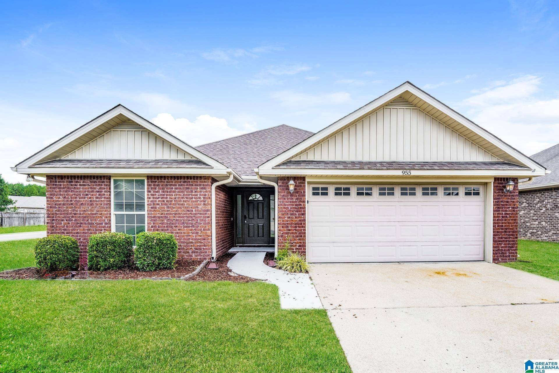 Odenville, AL 35120,955 CLOVER AVENUE
