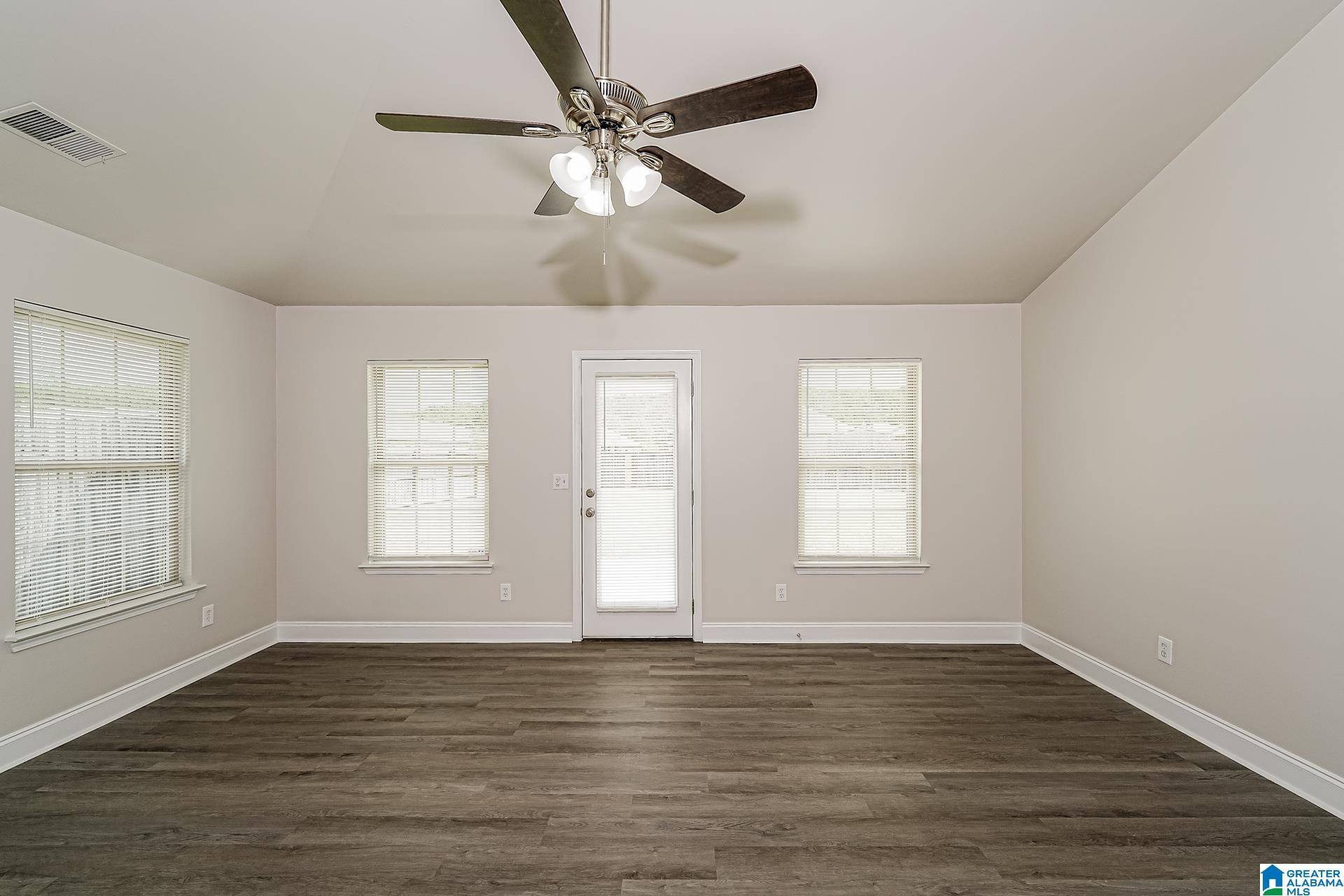 Odenville, AL 35120,955 CLOVER AVENUE