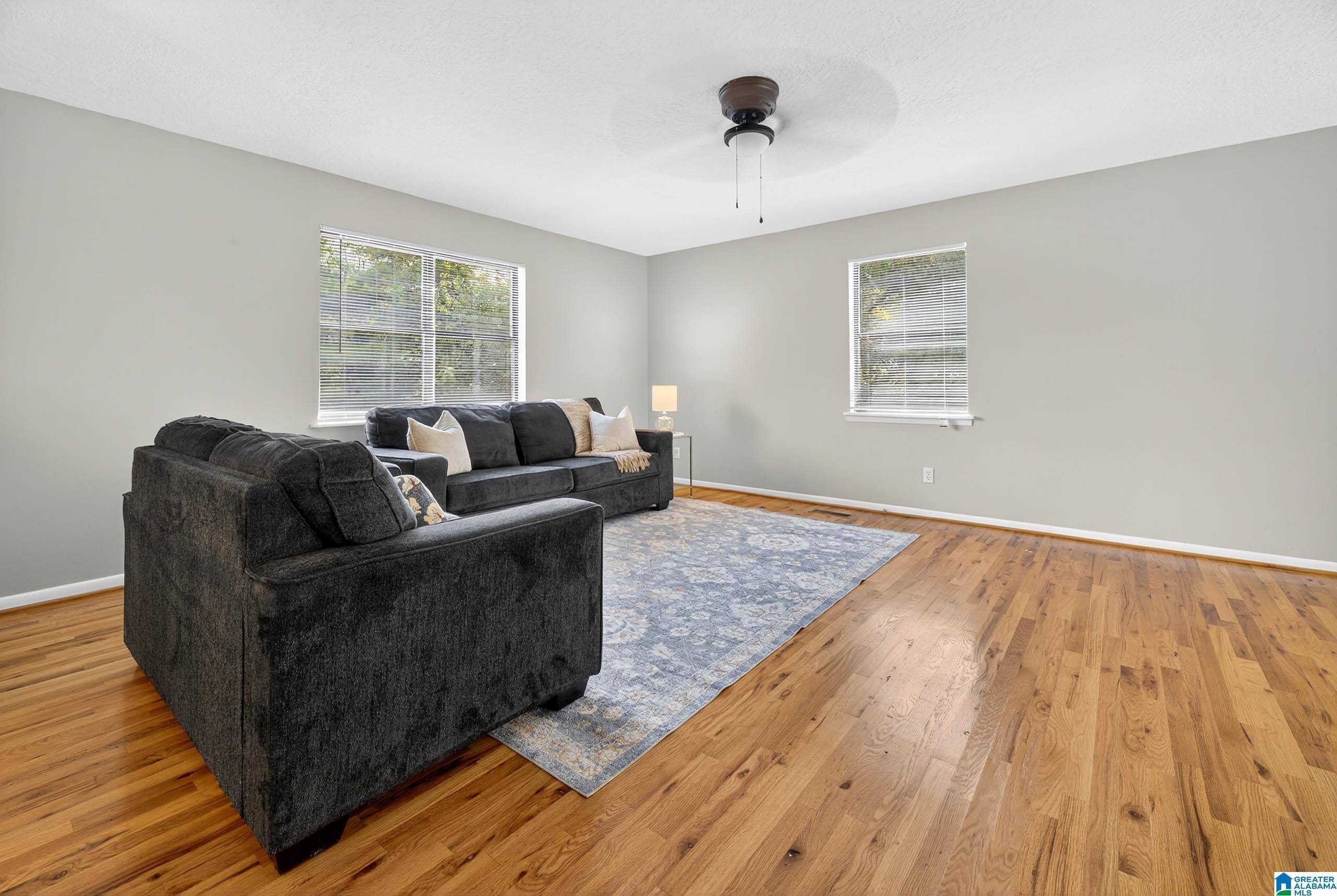 Oxford, AL 36203,912 BURDETTE STREET