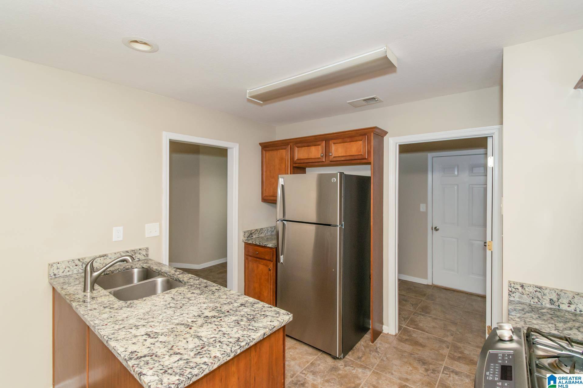 Calera, AL 35040,601 MERIWEATHER DRIVE