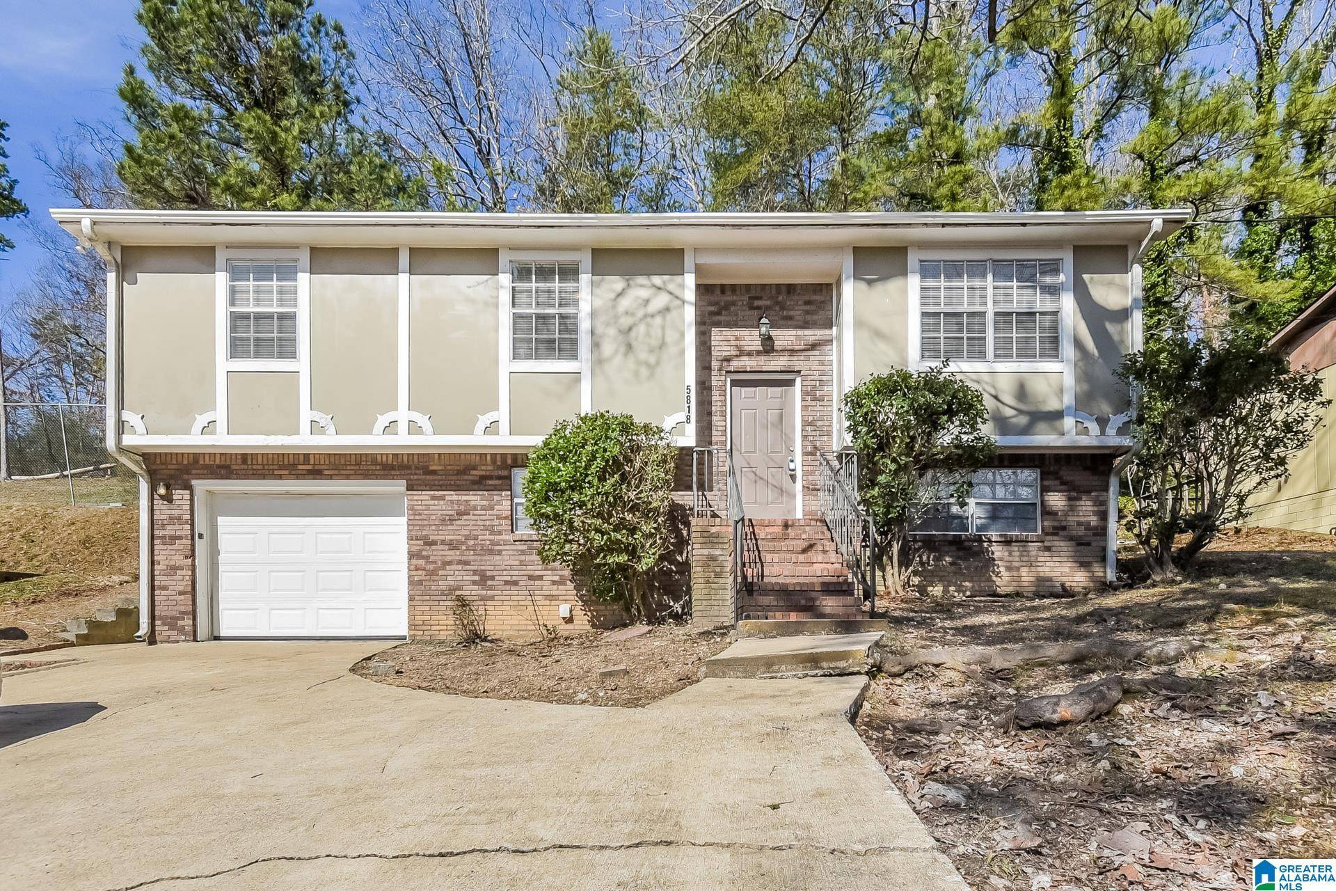Pinson, AL 35126,5818 DUG HOLLOW ROAD
