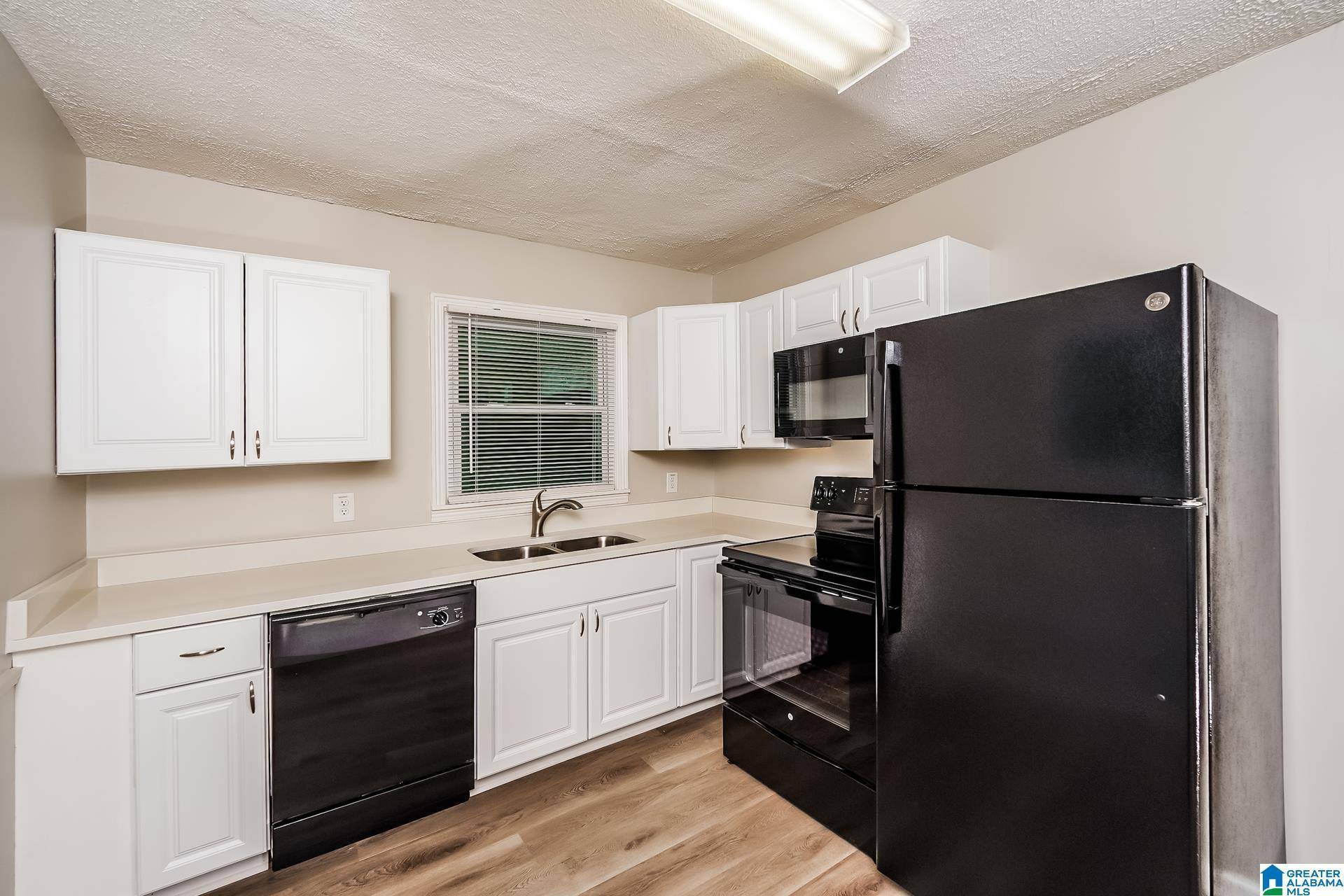 Center Point, AL 35215,2401 NE 4TH STREET