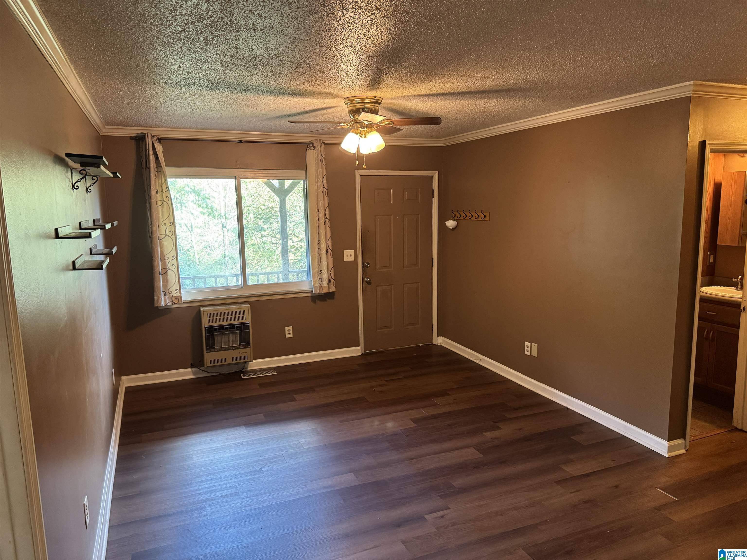 Fultondale, AL 35068,549 3RD AVENUE