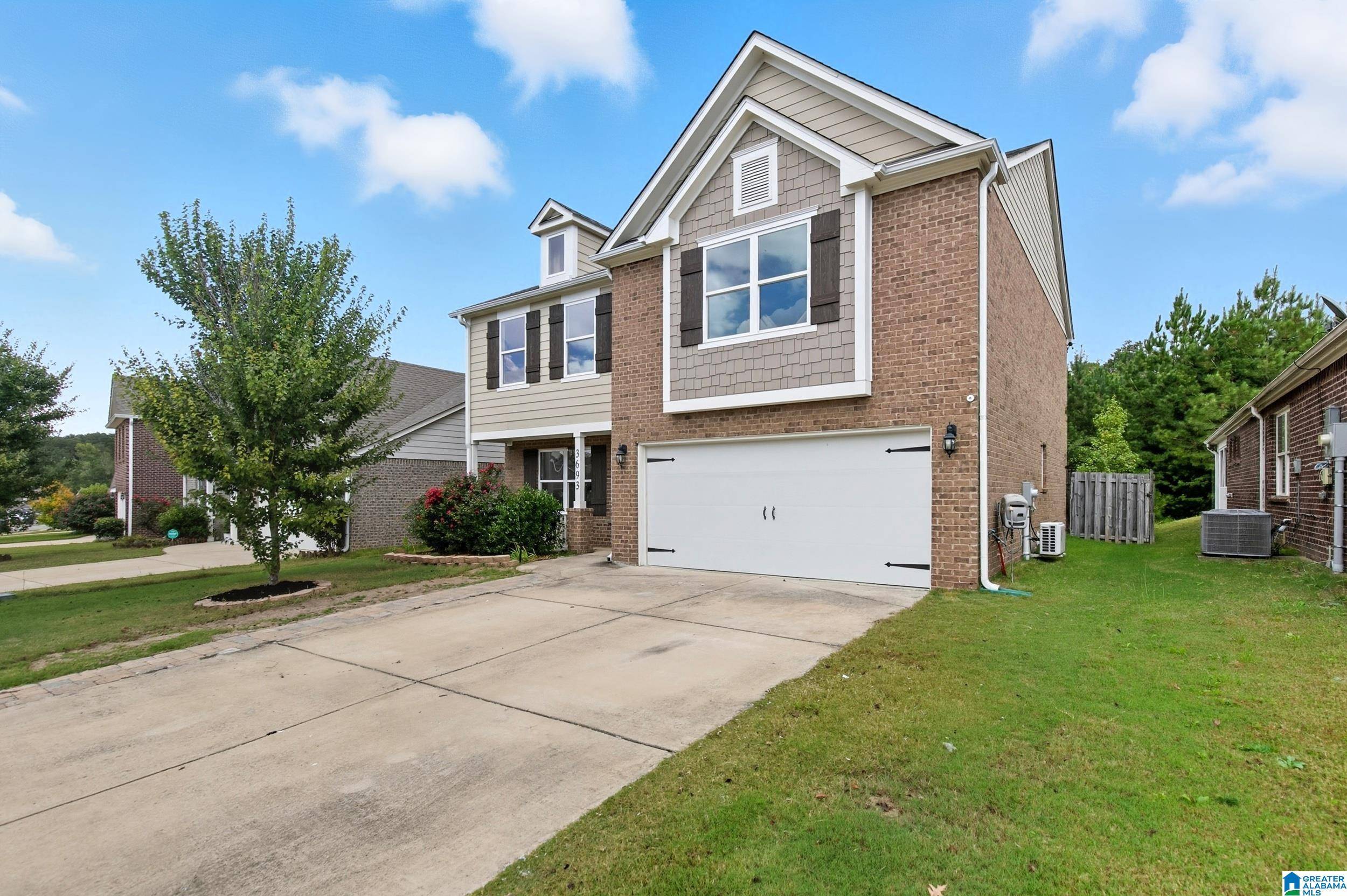 Fultondale, AL 35068,3693 GRAND CENTRAL AVENUE