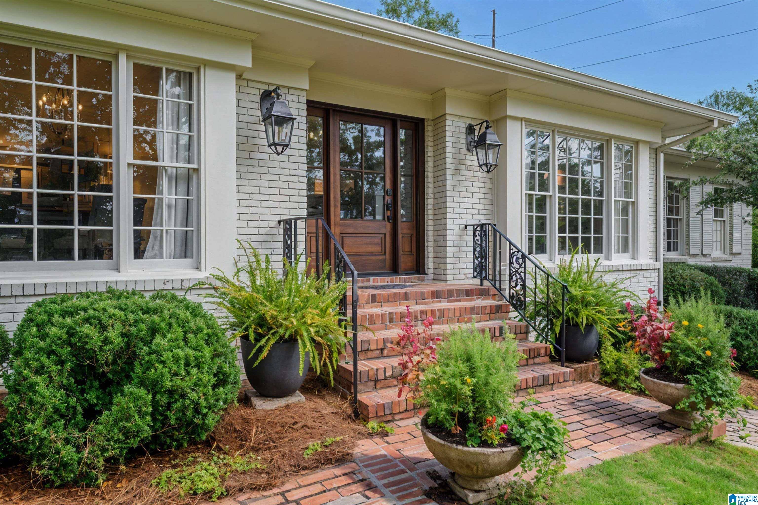 Mountain Brook, AL 35223,3696 ROCKHILL ROAD