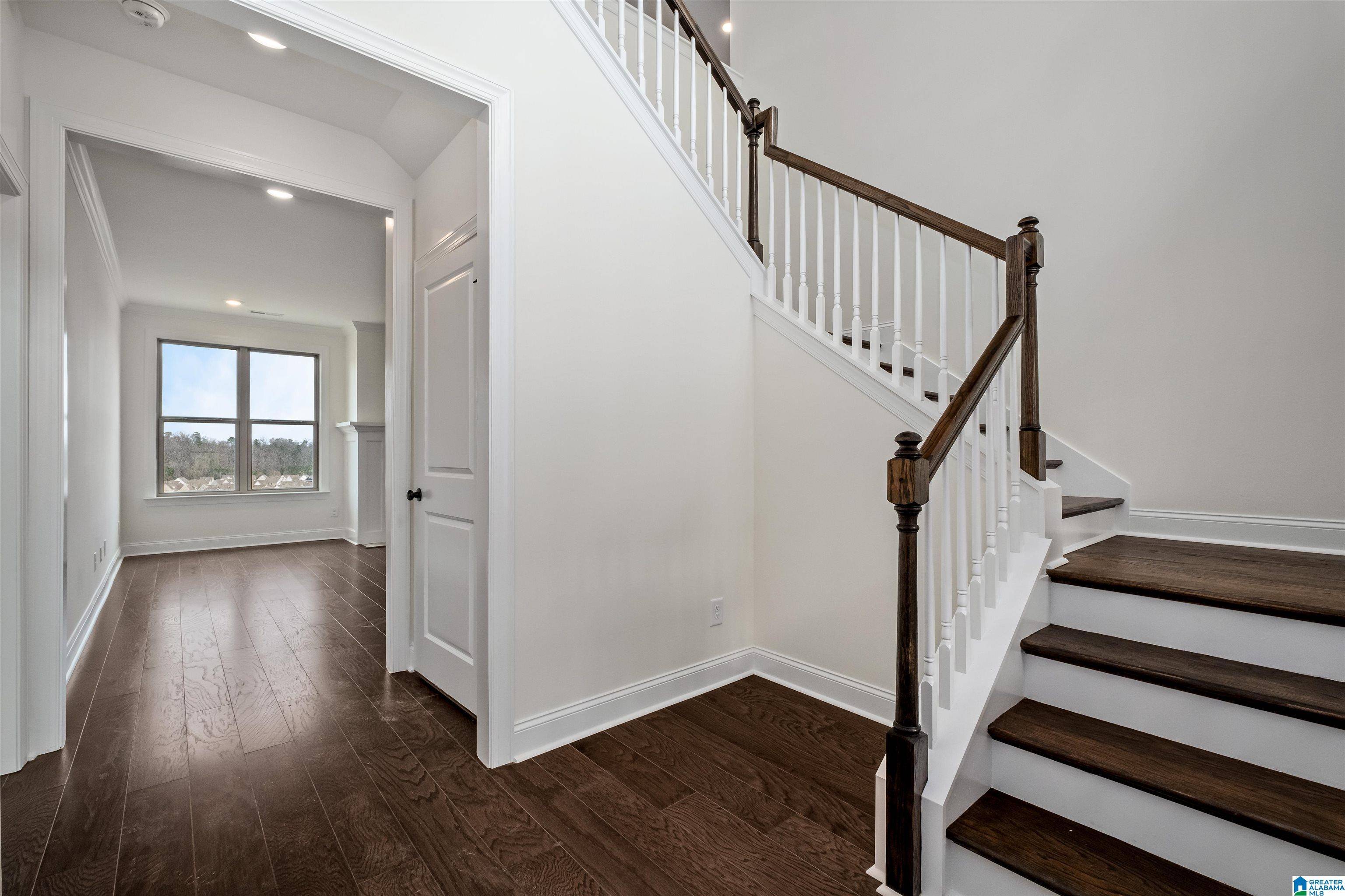 Vestavia Hills, AL 35242,1198 BRAYFIELD CREST DRIVE