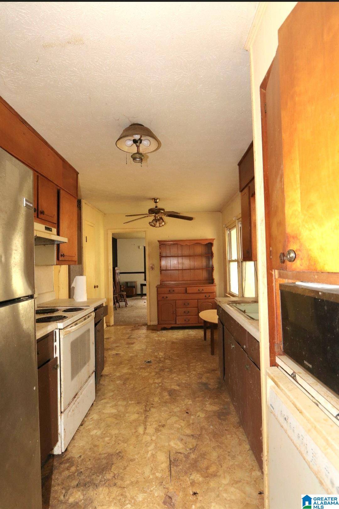 Talladega, AL 35160,302 BROOKVIEW DRIVE