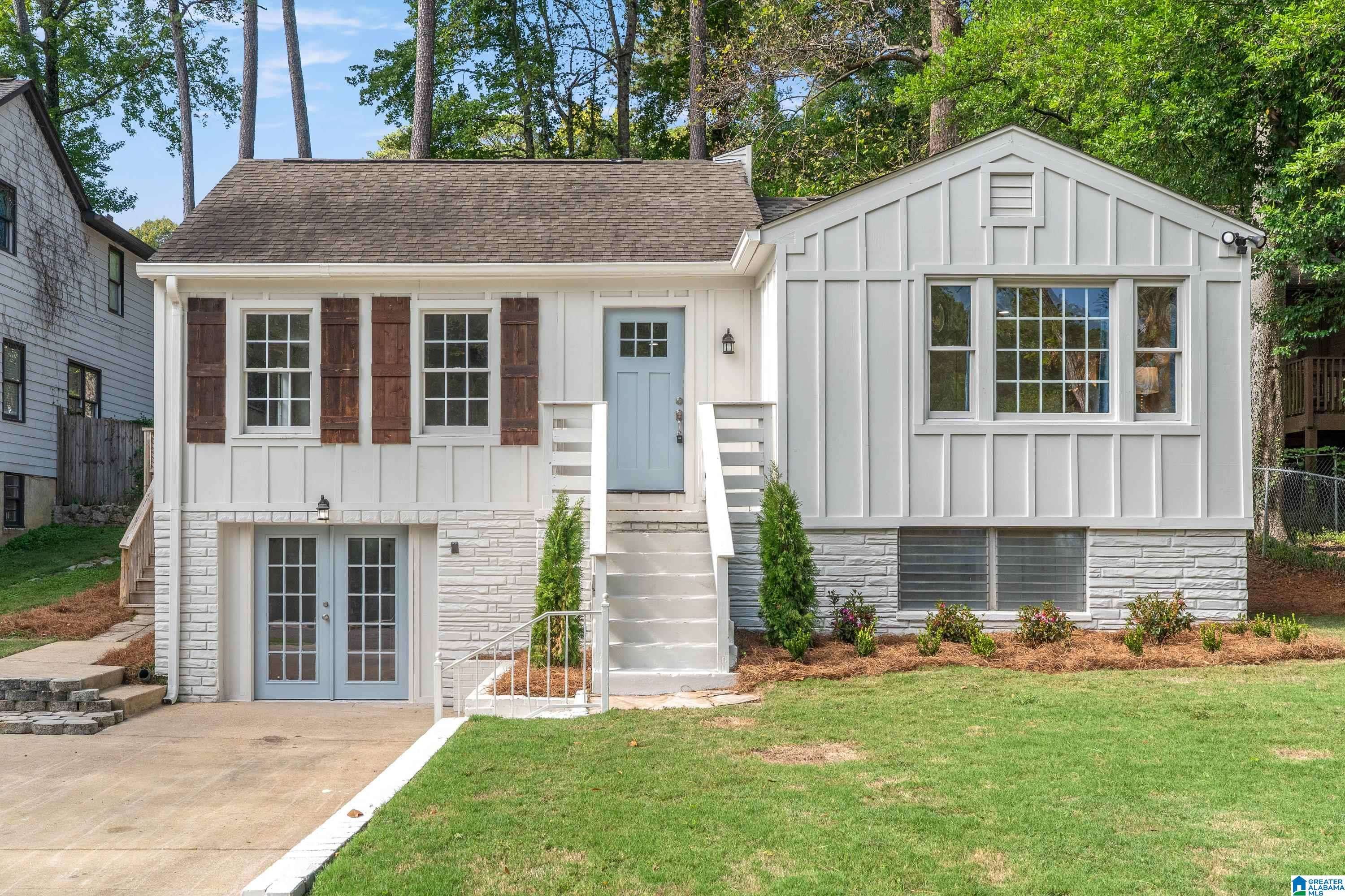 Homewood, AL 35209,1852 WINDSOR BOULEVARD