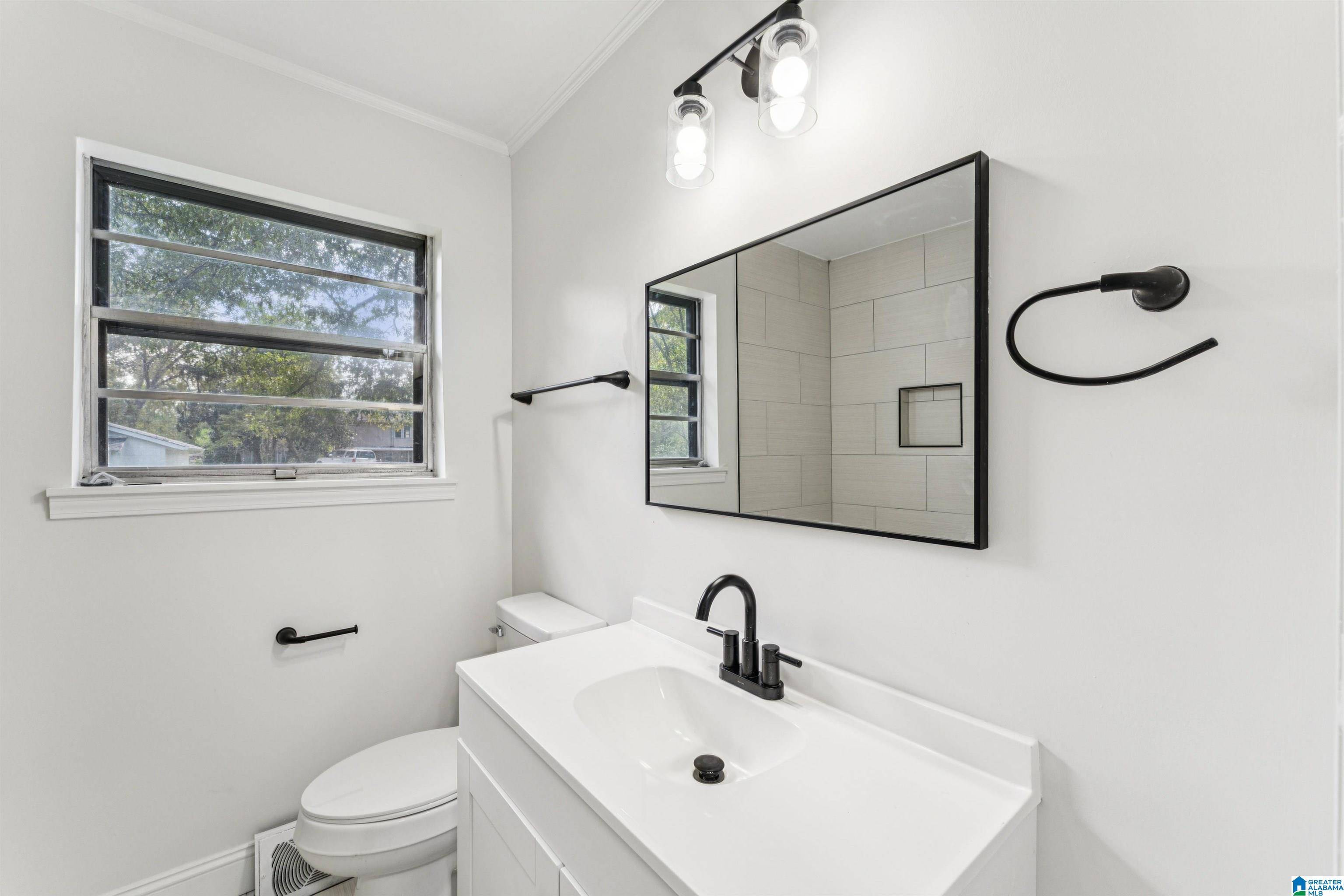 Hueytown, AL 35023,2123 28TH AVENUE N