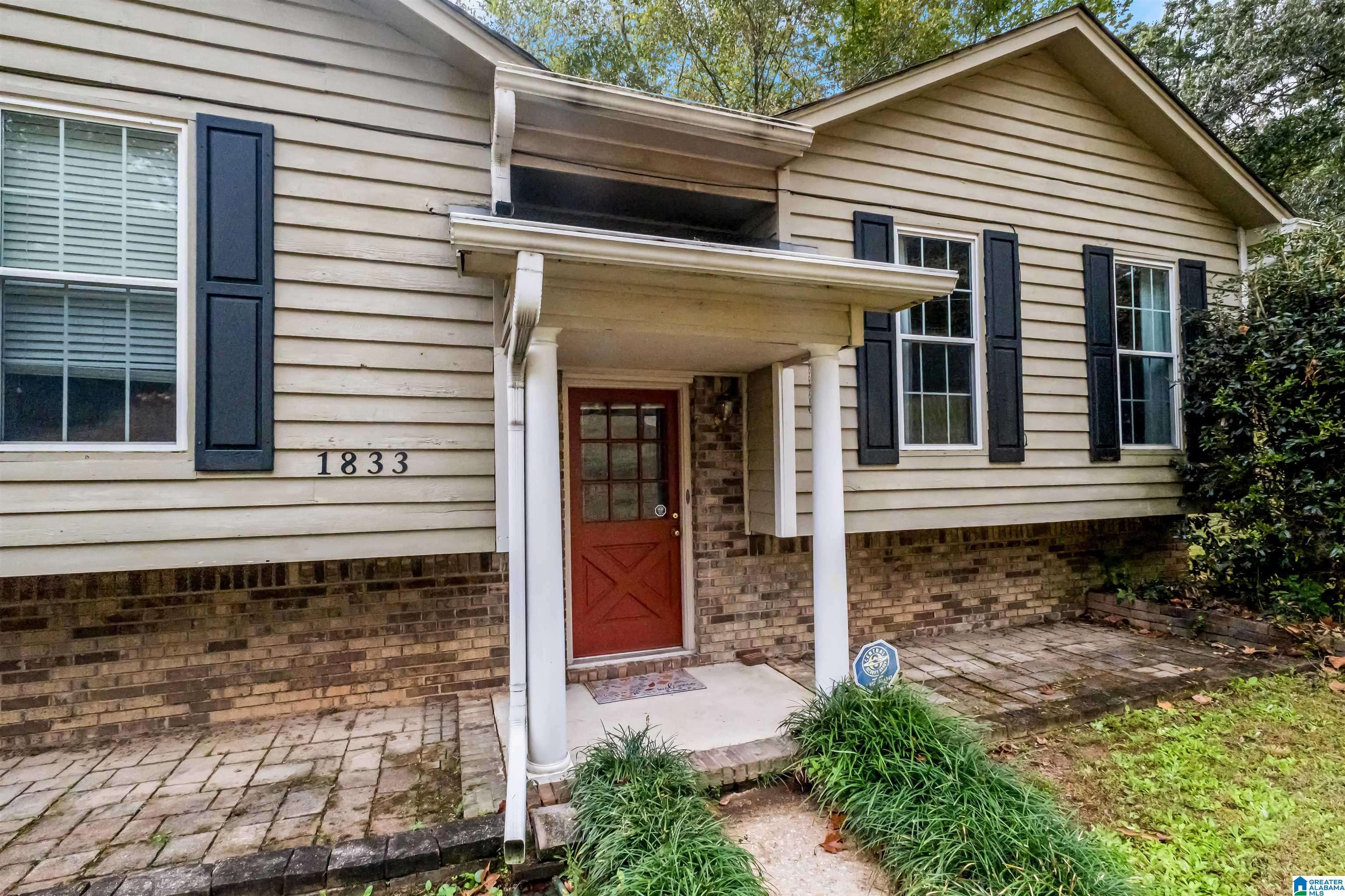 Birmingham, AL 35235,1833 EASTRIDGE DRIVE