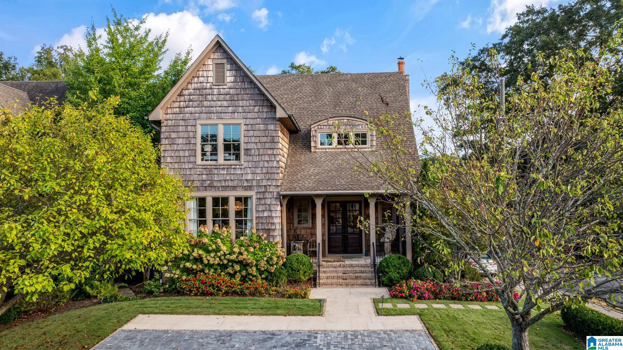 Mountain Brook, AL 35213,111 DEXTER AVENUE