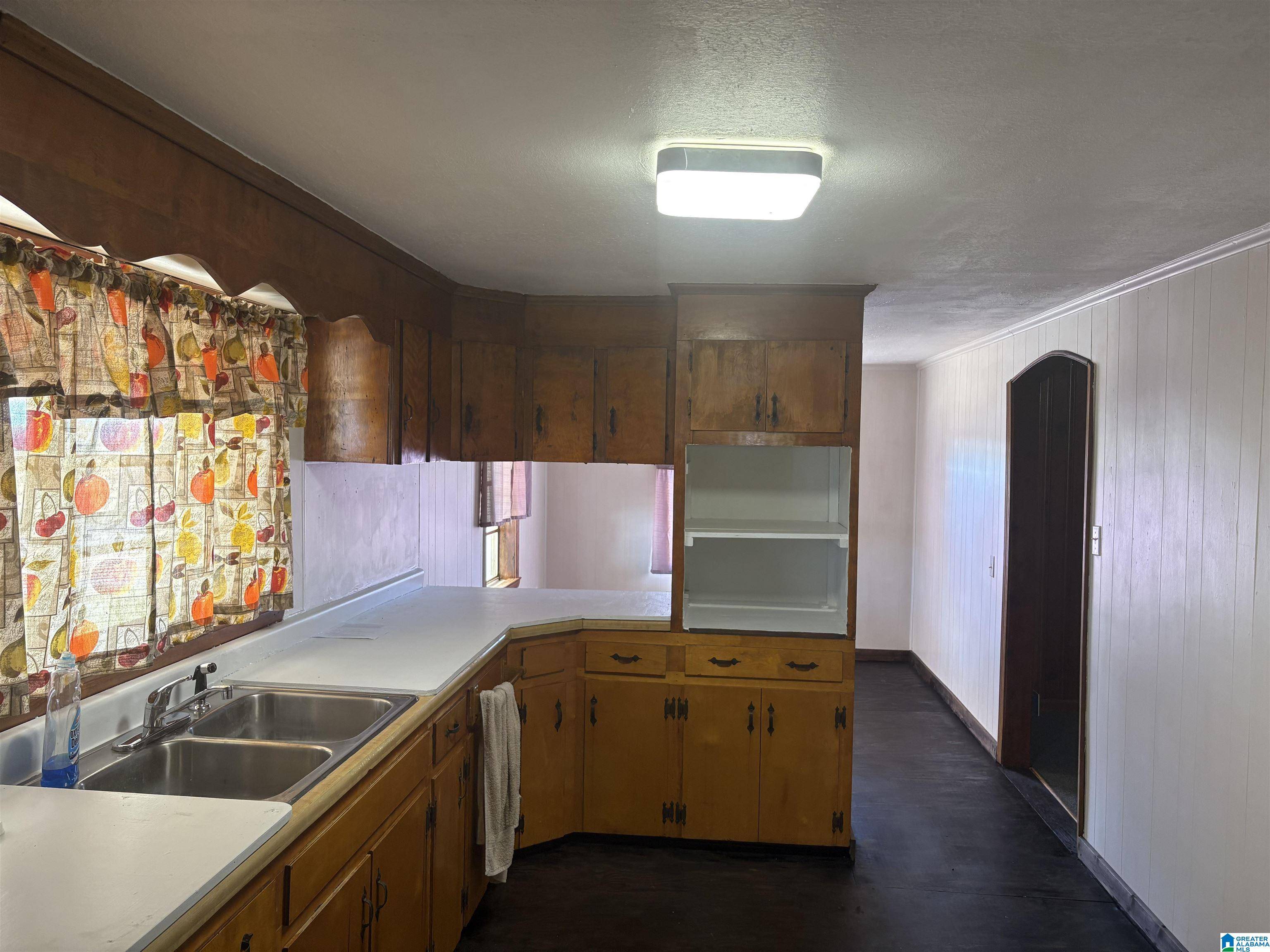 Heflin, AL 36264,220 COUNTY ROAD 497